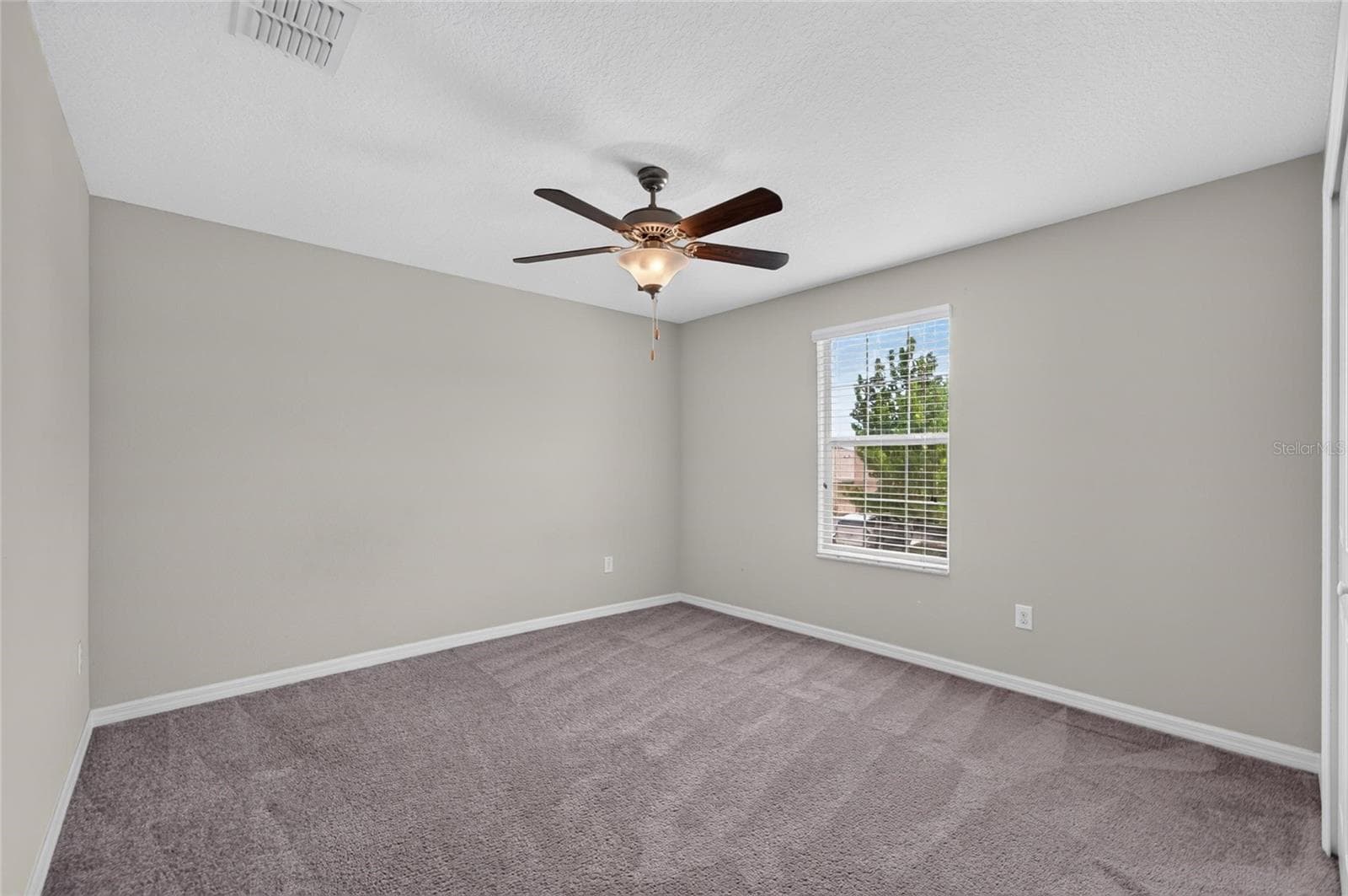 Single Family Residence at 215 ENGLISH HERITAGE PL, DOVER, photo 61 of 84