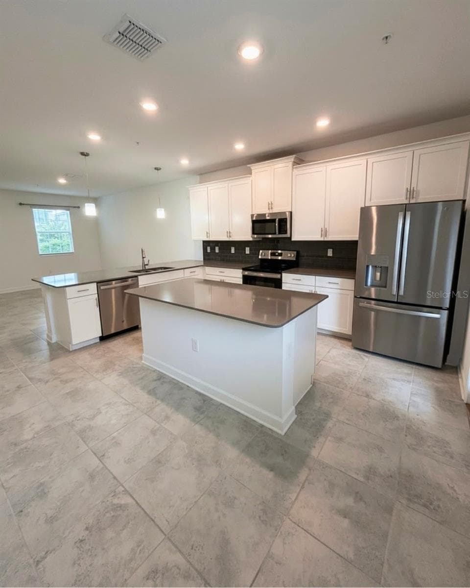 Townhouse at 11961 BOLDFACE DR, ORLANDO, photo 8 of 41