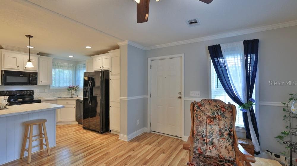 Manufactured Home at 1157 MILLBROOK AVE, PORT ORANGE, photo 3 of 37