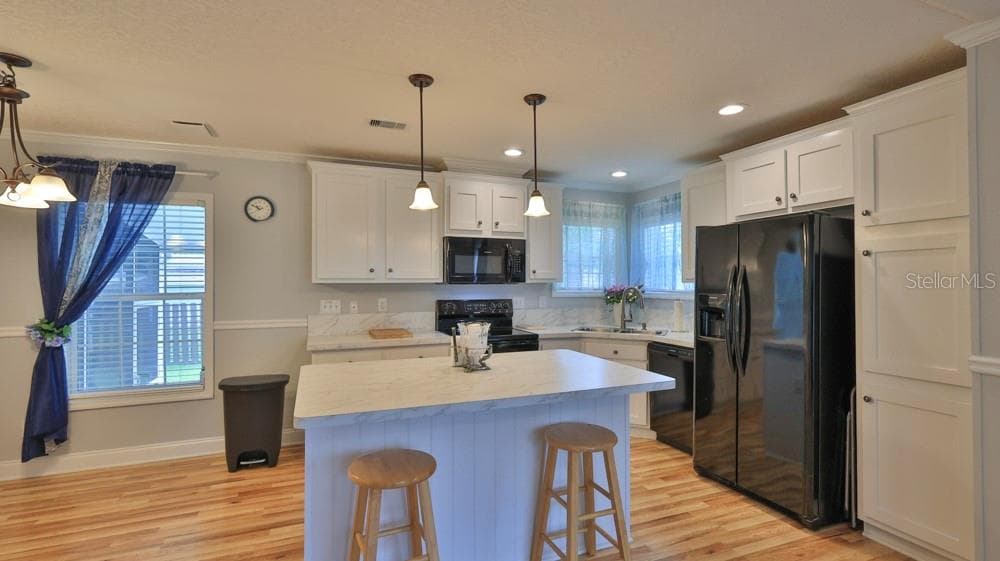 Manufactured Home at 1157 MILLBROOK AVE, PORT ORANGE, photo 5 of 37