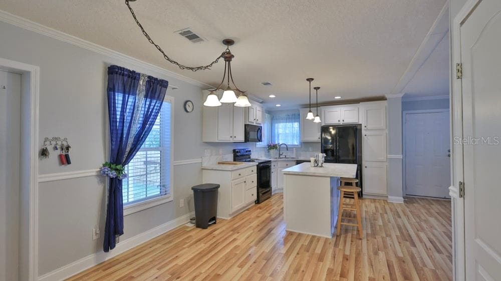 Manufactured Home at 1157 MILLBROOK AVE, PORT ORANGE, photo 9 of 37