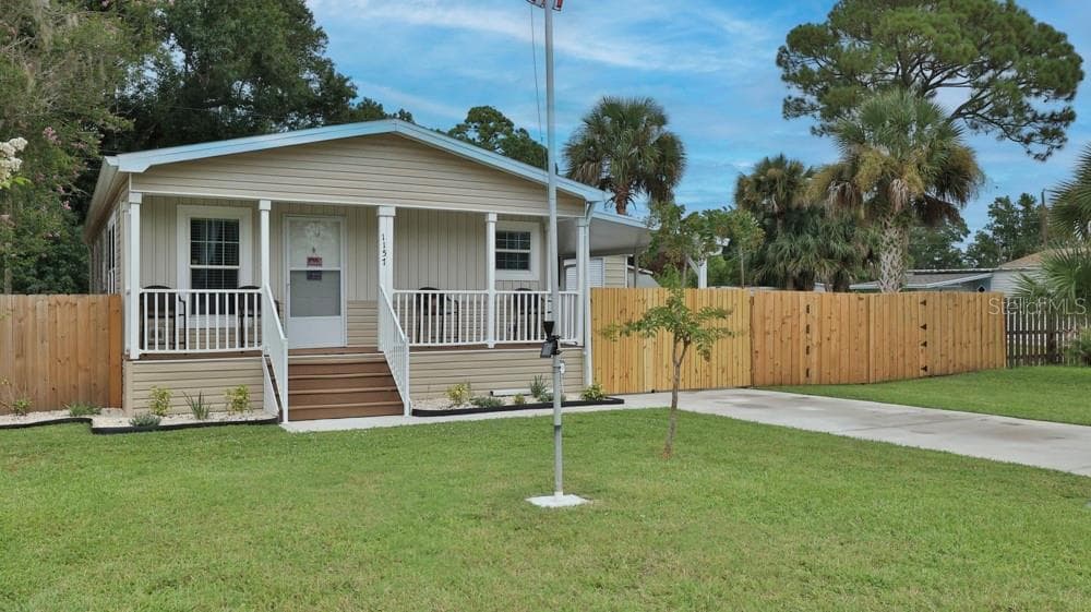 Manufactured Home at 1157 MILLBROOK AVE, PORT ORANGE, photo 31 of 37