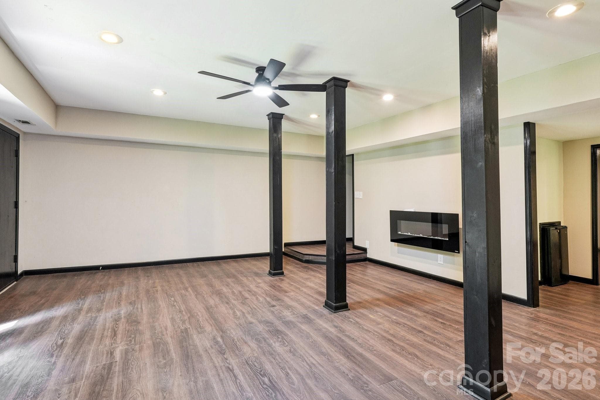 Single Family Residence at 407 Robinwood Drive, Shelby, photo 38 of 48