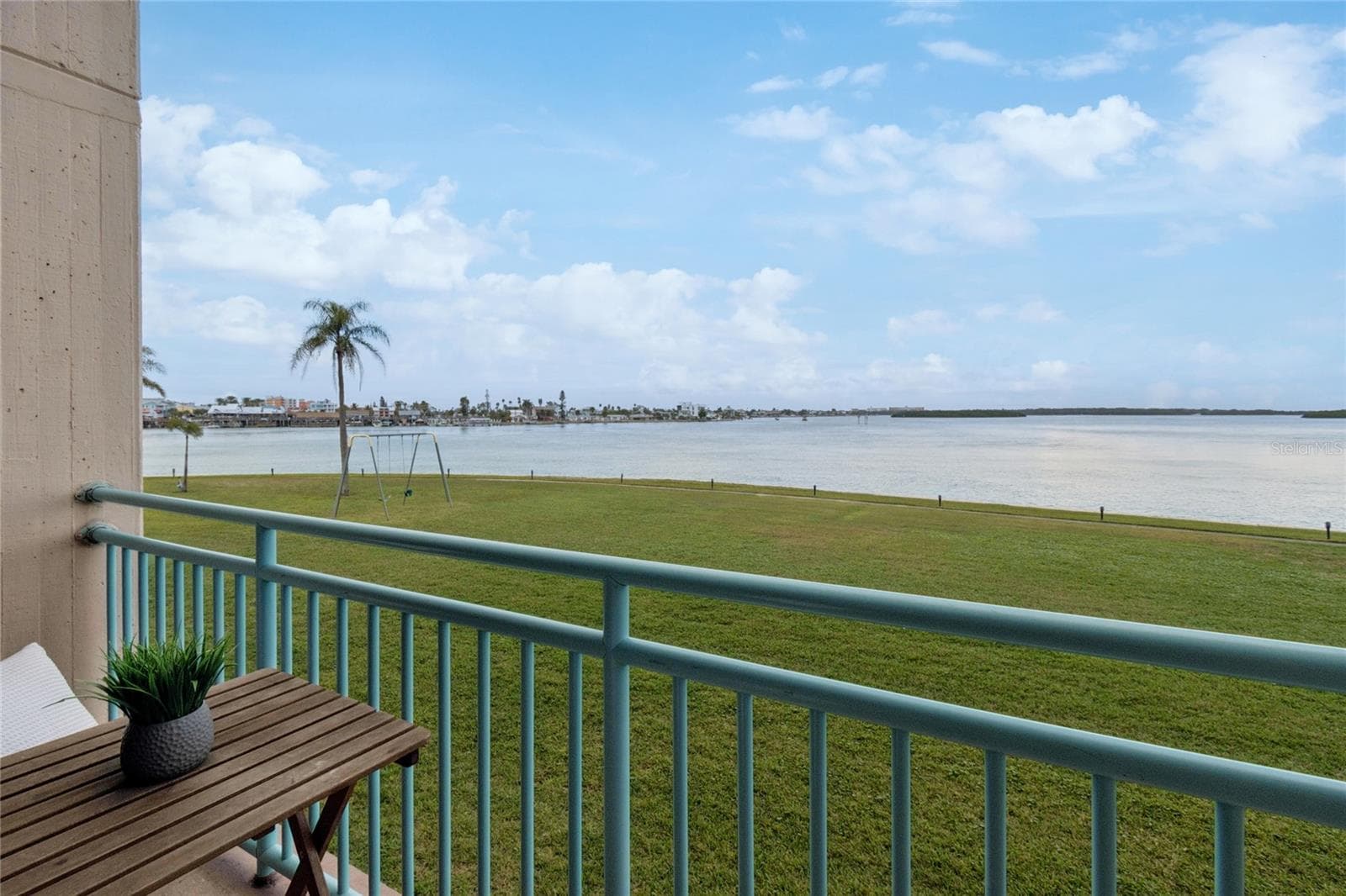 Condominium at 1 KEY CAPRI #101E, TREASURE ISLAND, photo 32 of 63