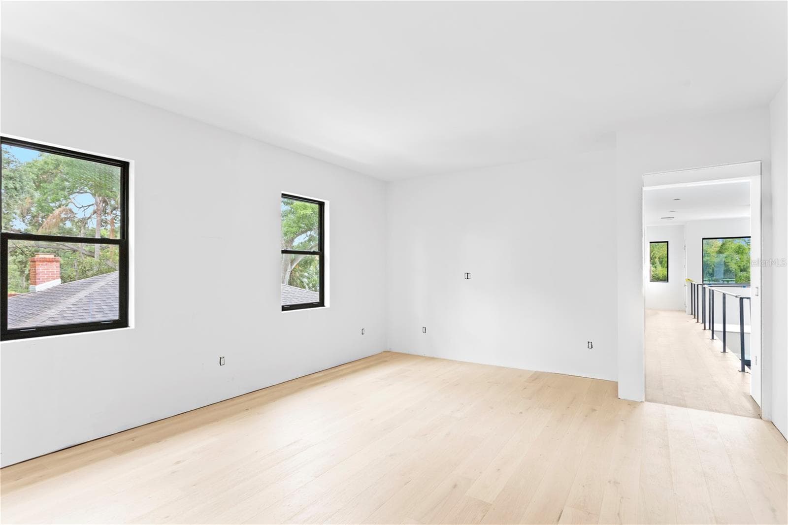 Single Family Residence at 2309 N RIVERSIDE DR, TAMPA, photo 12 of 17