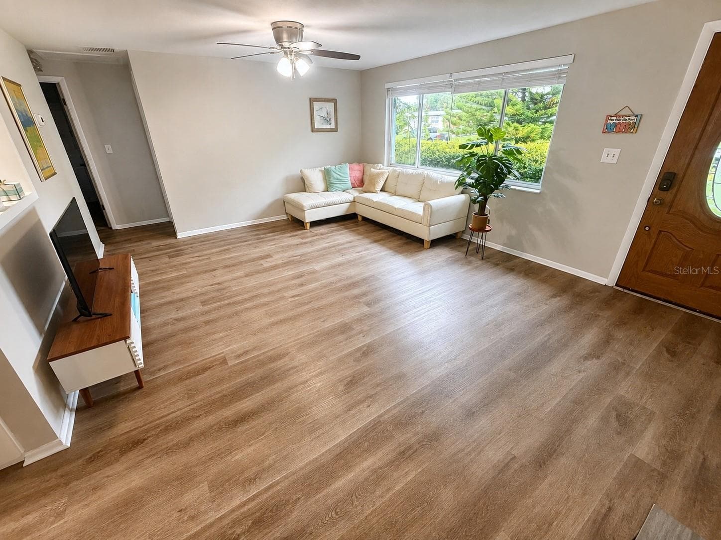 Single Family Residence at 8628 MAGNOLIA DR, SEMINOLE, photo 11 of 31