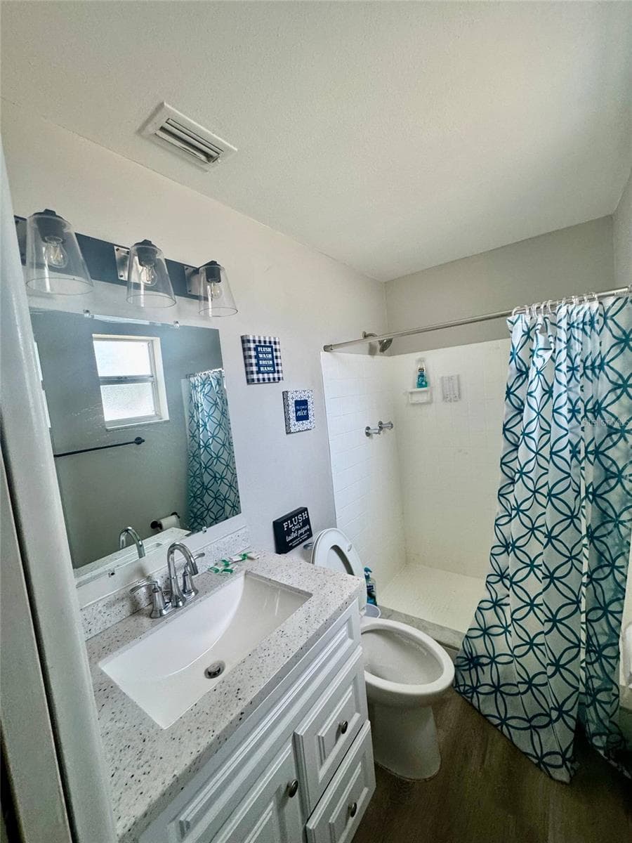 Single Family Residence at 8628 MAGNOLIA DR, SEMINOLE, photo 20 of 31