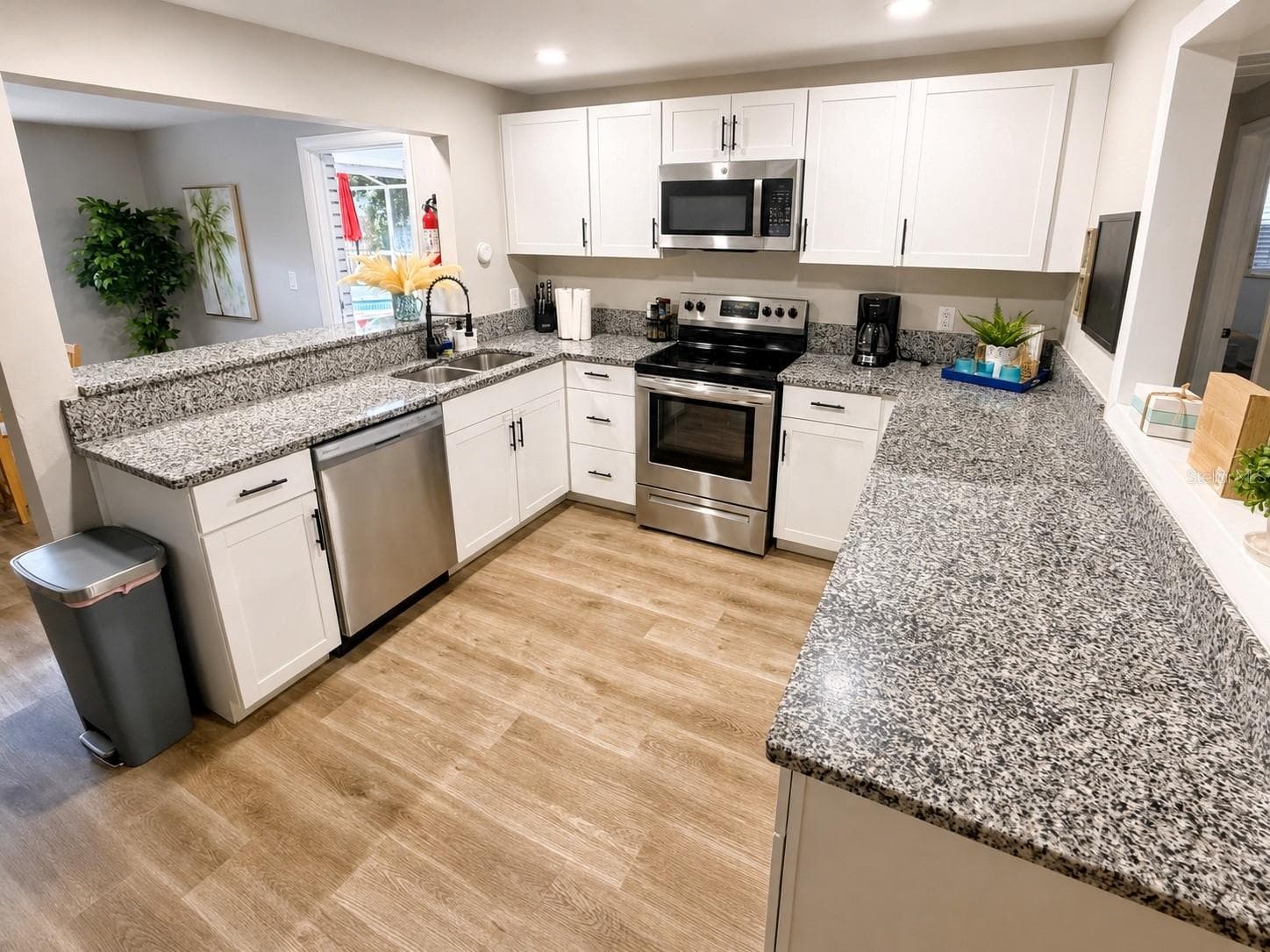 Single Family Residence at 8628 MAGNOLIA DR, SEMINOLE, photo 26 of 31