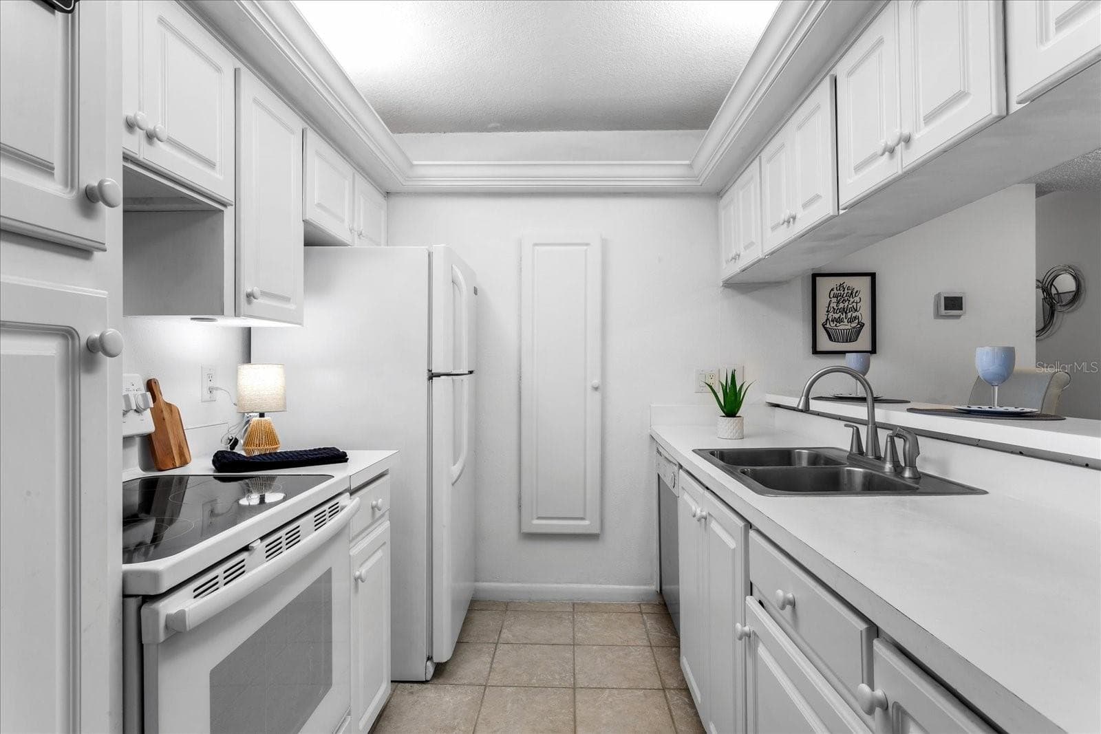 Galley Style Kitchen - 510 CRANES WAY #206, ALTAMONTE SPRINGS