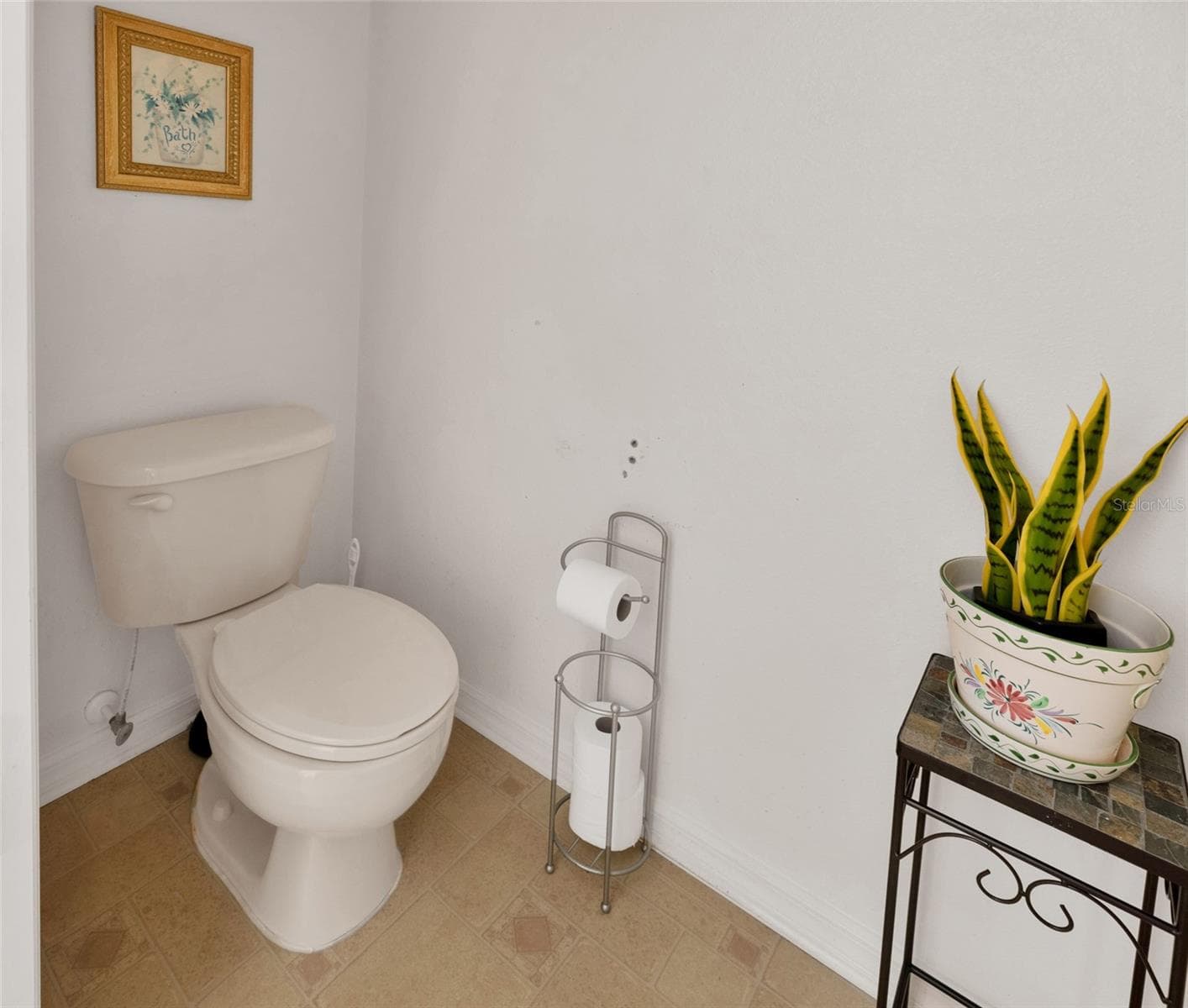 Commode - 7 PHOENIX LN, PALM COAST