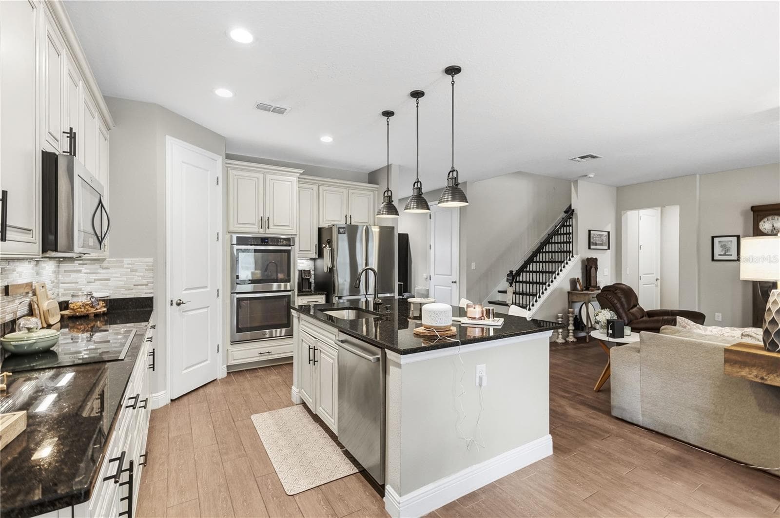 Single Family Residence at 5233 VILLA ROSA AVE, ST CLOUD, photo 12 of 47