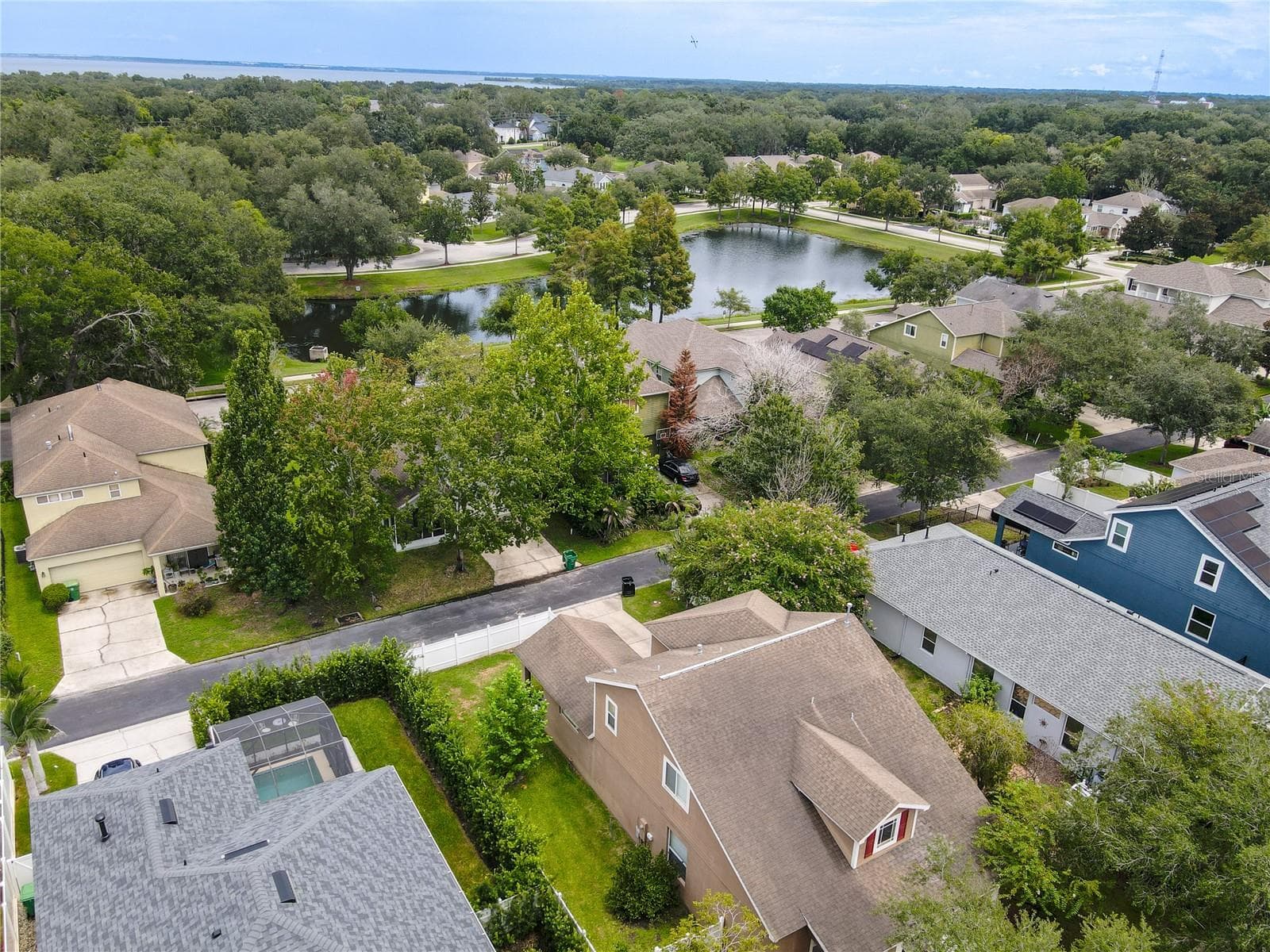 Single Family Residence at 644 AUTUMN OAKS LOOP, WINTER GARDEN, photo 7 of 41