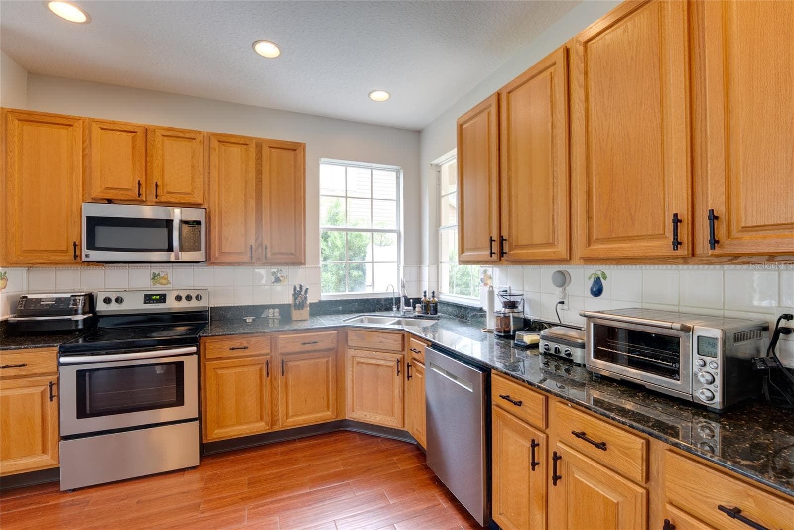 Single Family Residence at 644 AUTUMN OAKS LOOP, WINTER GARDEN, photo 18 of 41