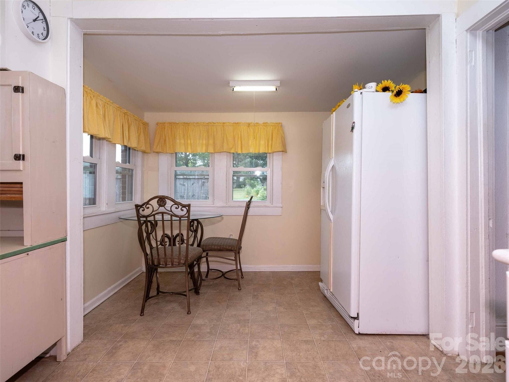 Single Family Residence at 103 E King Street, East Flat Rock, photo 12 of 34