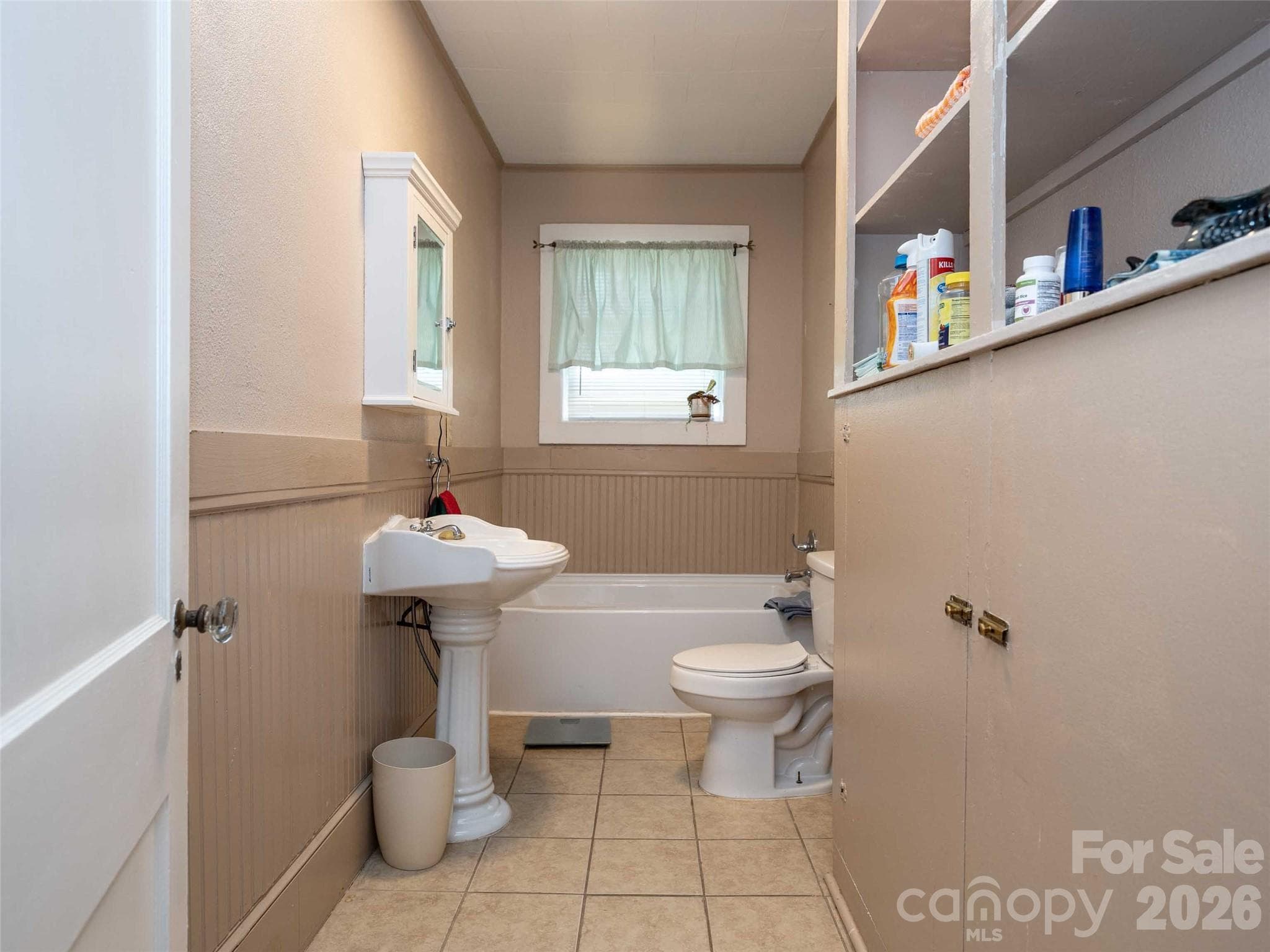 Single Family Residence at 103 E King Street, East Flat Rock, photo 24 of 34