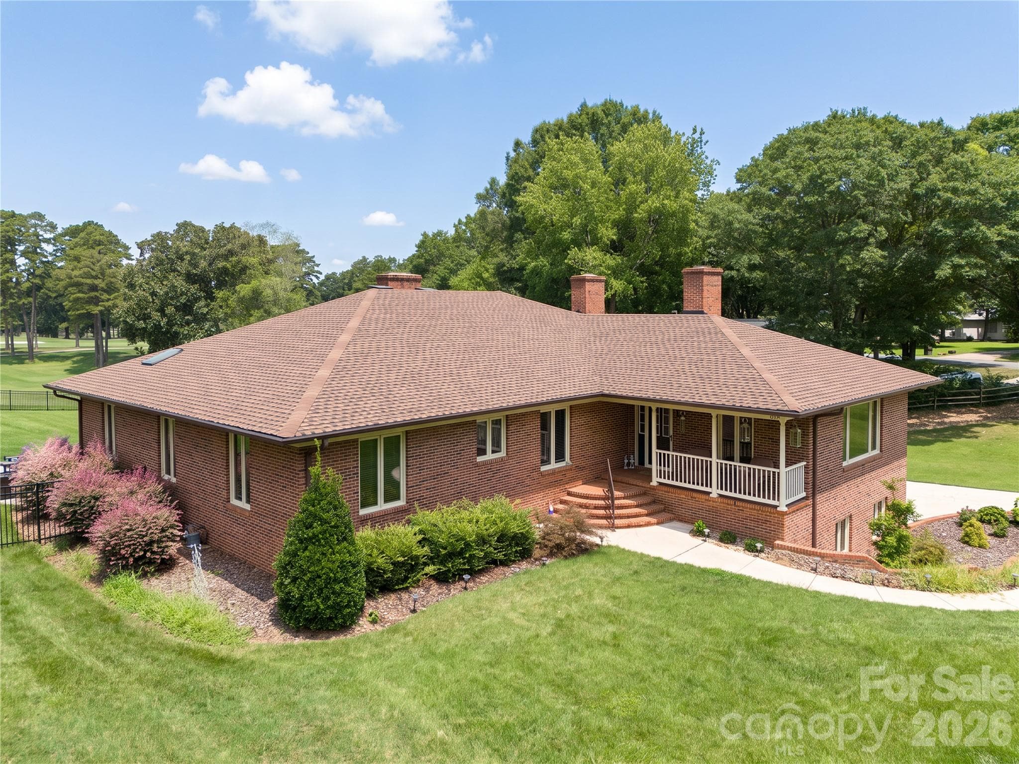 Single Family Residence at 1419 Stoneyridge Drive, Charlotte, photo 2 of 48