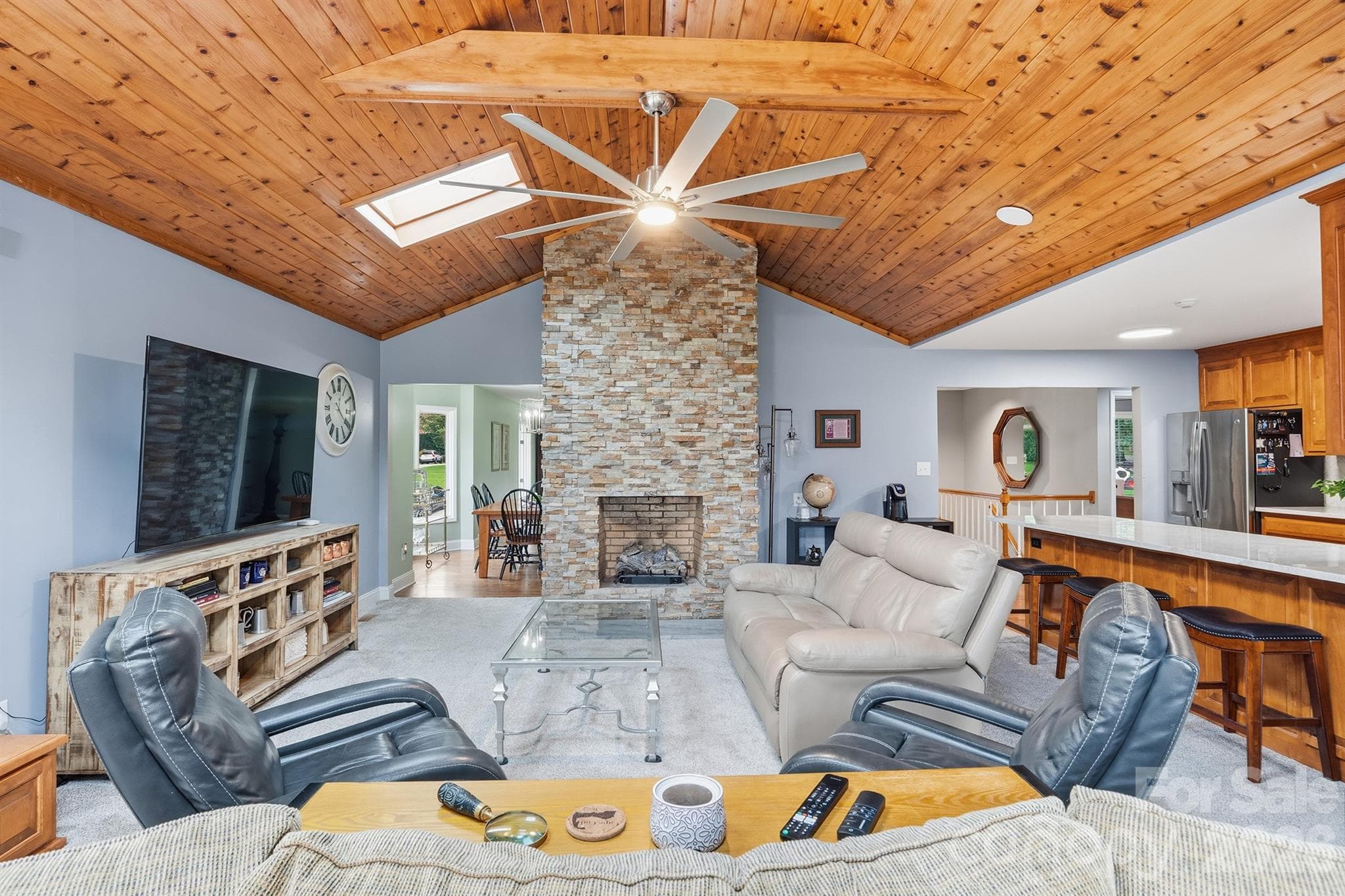 Single Family Residence at 1419 Stoneyridge Drive, Charlotte, photo 19 of 48