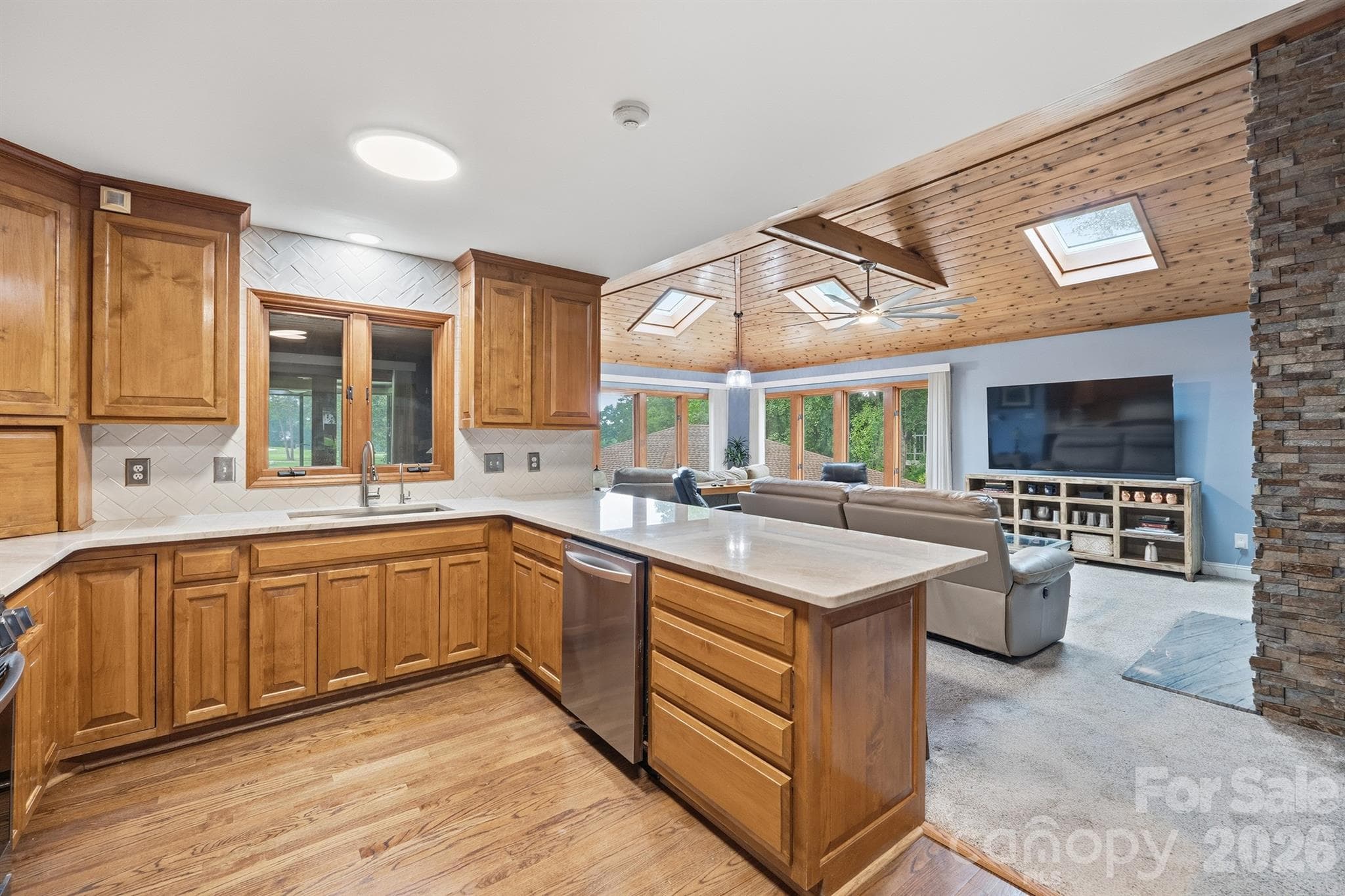Single Family Residence at 1419 Stoneyridge Drive, Charlotte, photo 21 of 48