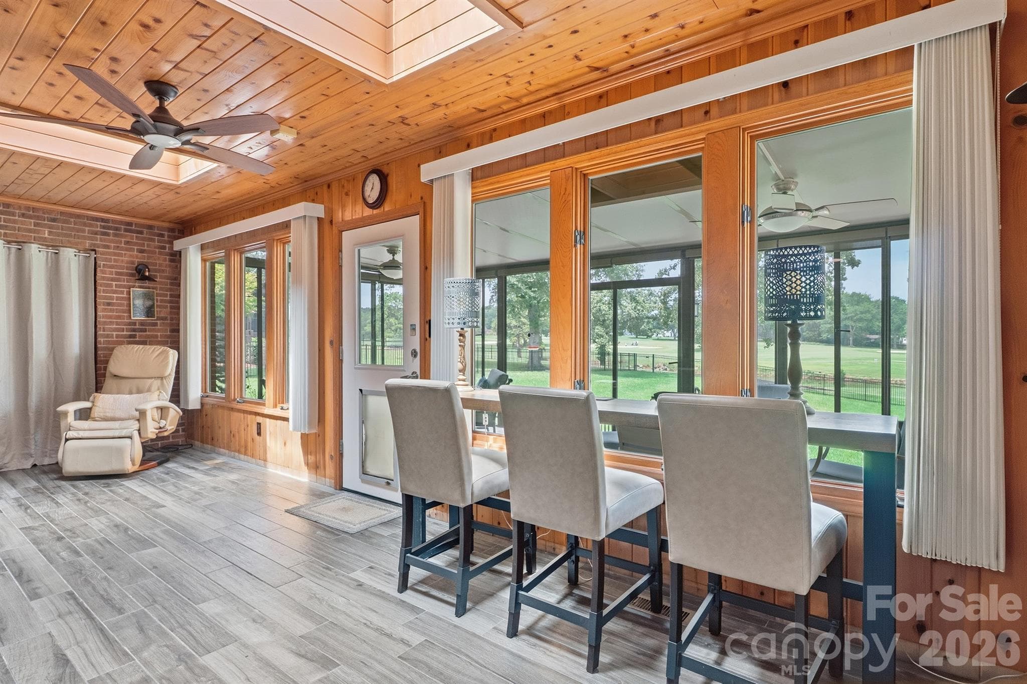 Single Family Residence at 1419 Stoneyridge Drive, Charlotte, photo 12 of 48