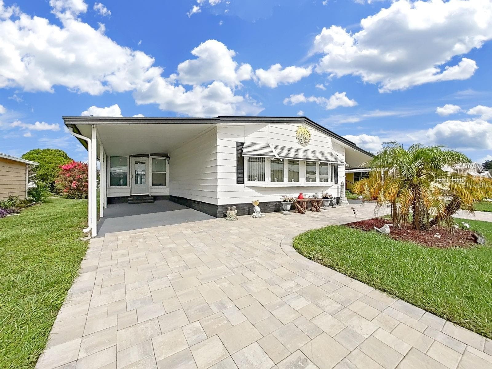 Manufactured Home at 5022 FOXWOOD BLVD, LAKELAND, photo 2 of 47