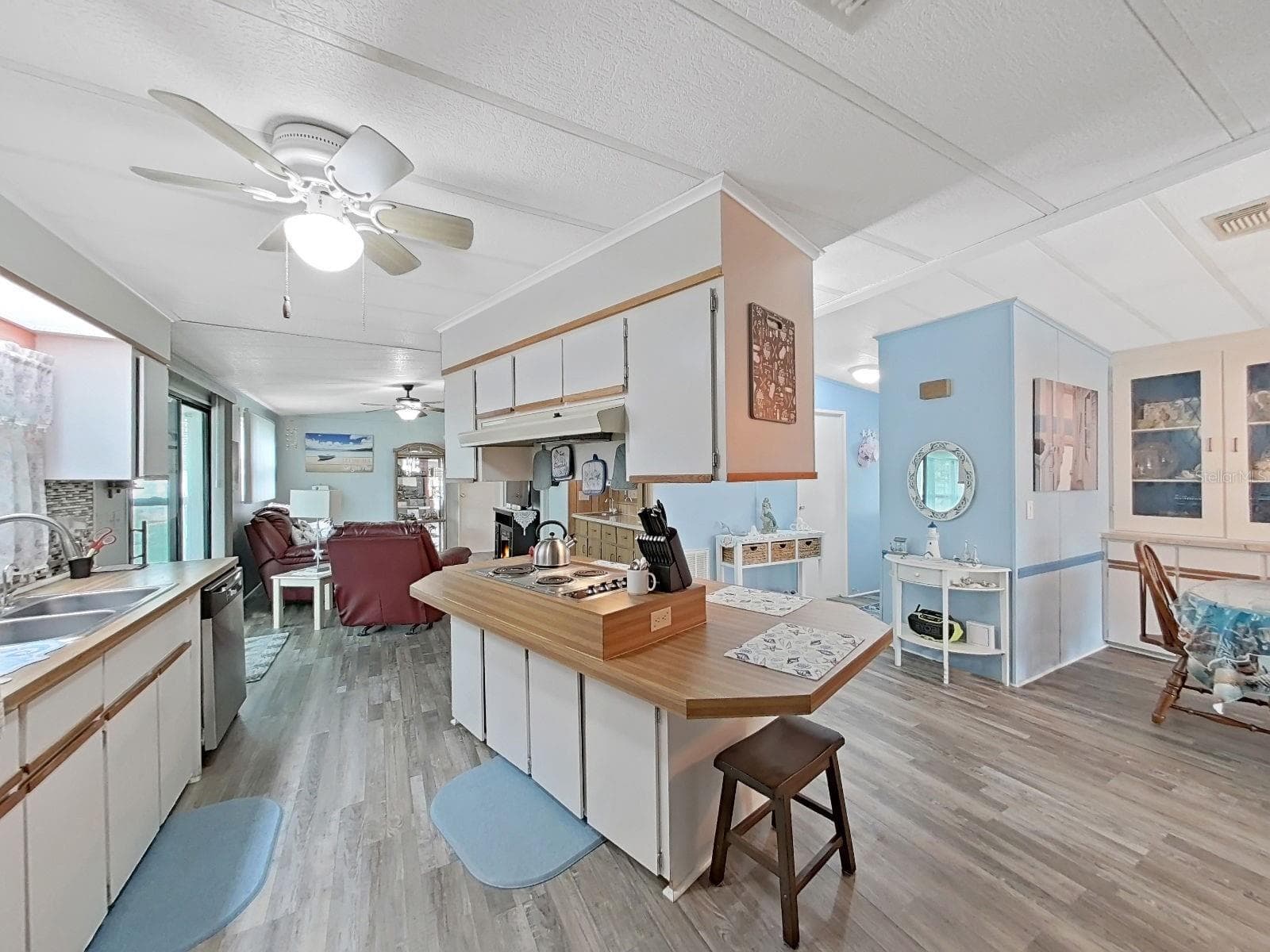 Manufactured Home at 5022 FOXWOOD BLVD, LAKELAND, photo 17 of 47