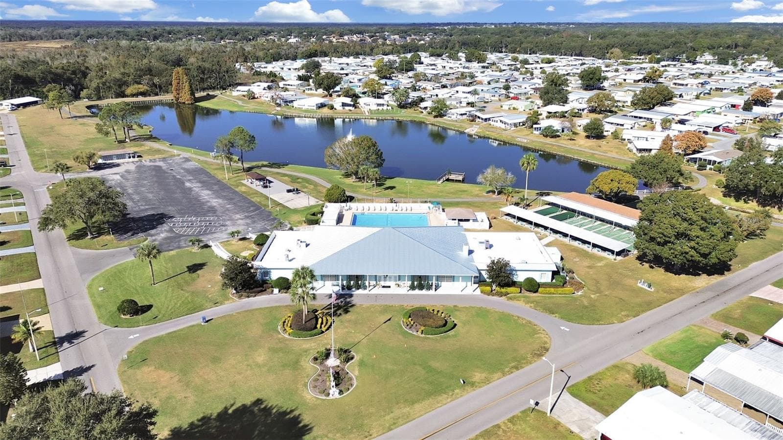 Manufactured Home at 5022 FOXWOOD BLVD, LAKELAND, photo 42 of 47