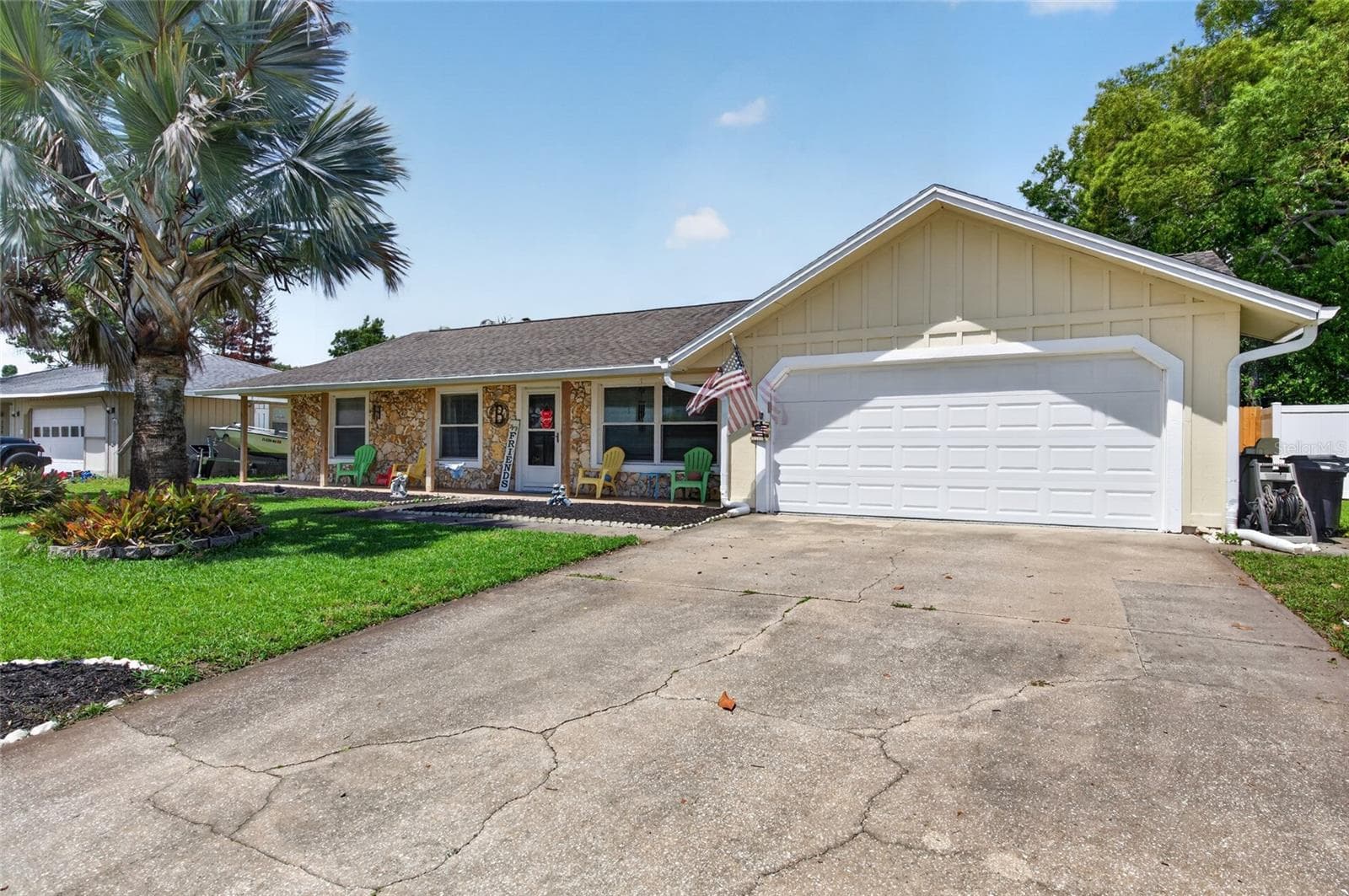 222 PINEROCK PL