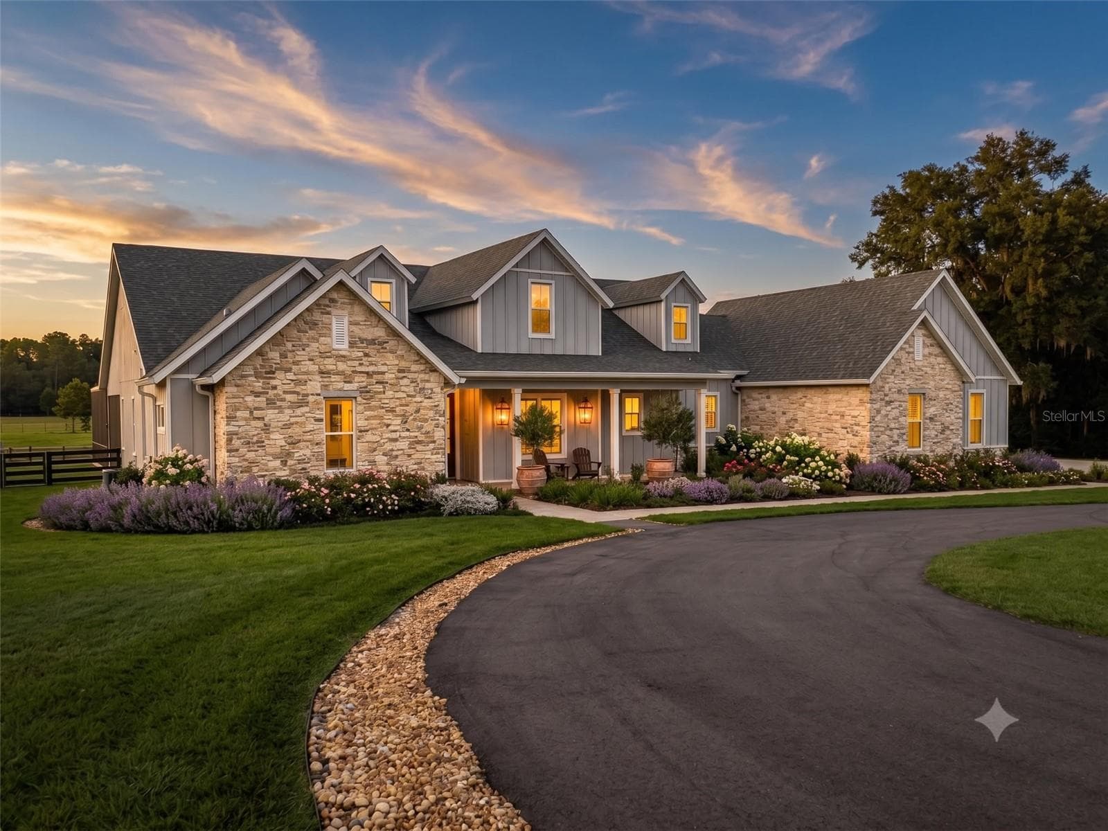 Single Family Residence at 10623 LITHIA ESTATES DR, LITHIA, photo 31 of 51
