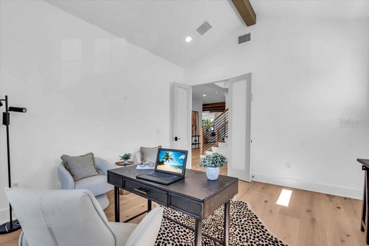 Office/Den Virtually Staged - 4608 W EL PRADO BLVD, TAMPA