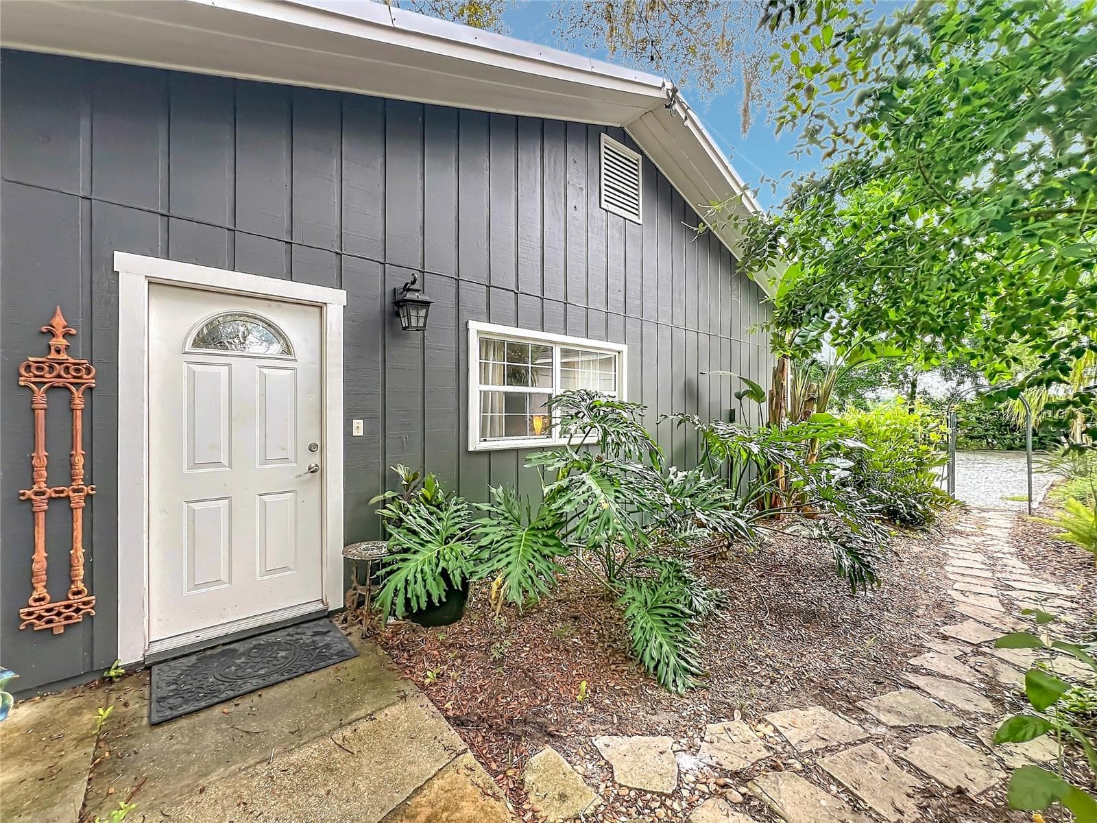 In-law suite private entrance - 3851 S SANFORD AVE, SANFORD