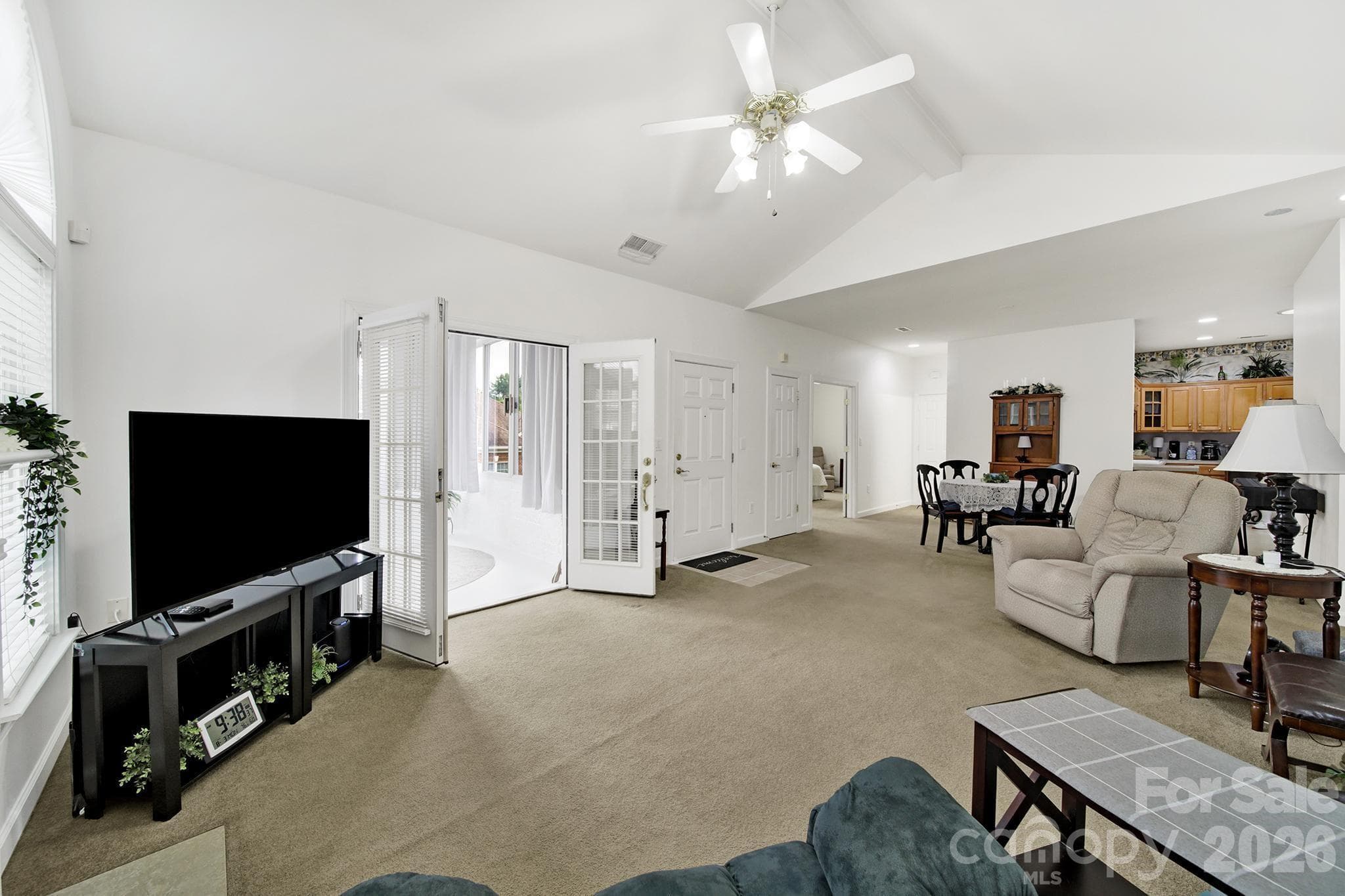 Condominium at 8368 Windsor Ridge Drive, Charlotte, photo 7 of 34