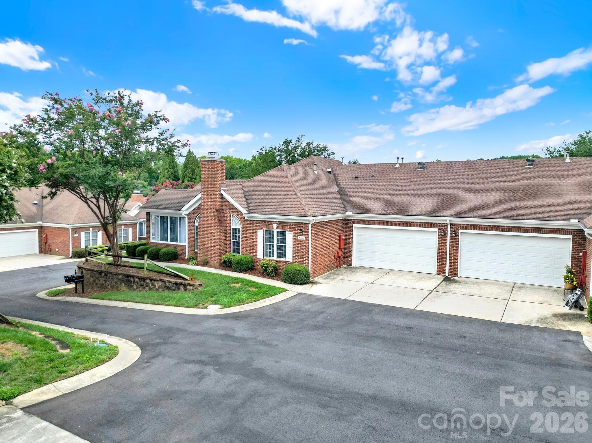 Condominium at 8368 Windsor Ridge Drive, Charlotte, photo 27 of 34