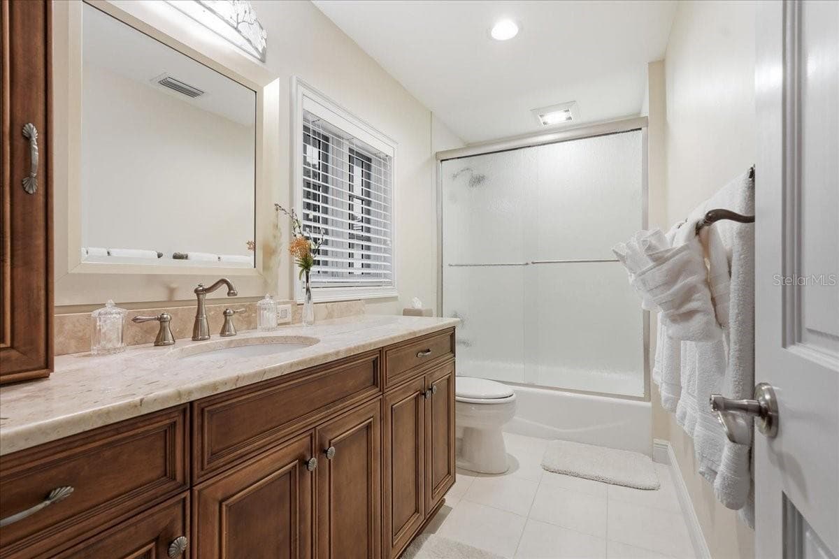 Single Family Residence at 89 MARTINIQUE AVE, TAMPA, photo 27 of 42