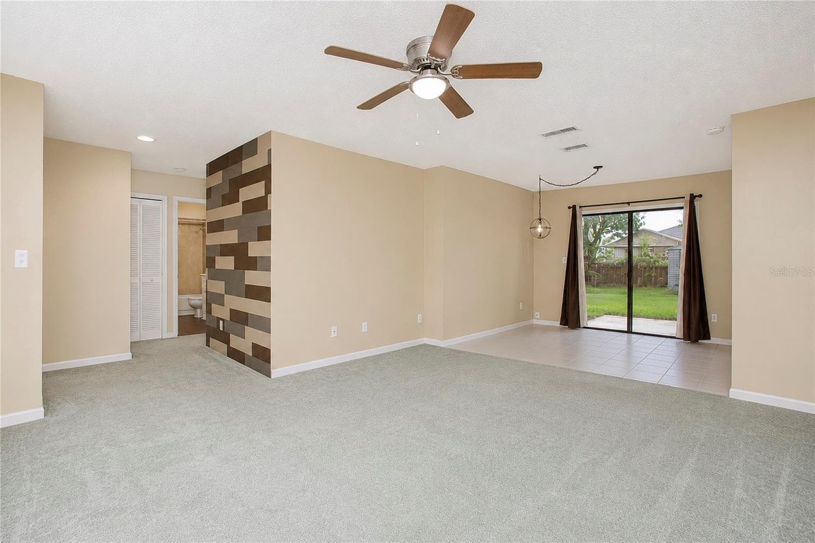 Single Family Residence at 7621 RUTHWIND CT, ORLANDO, photo 7 of 25