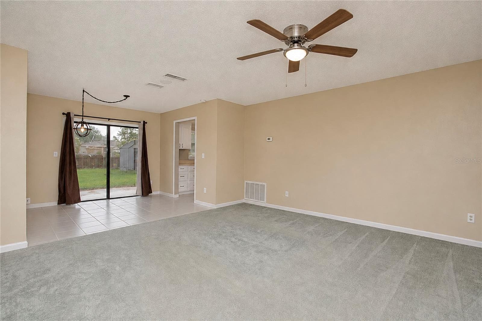 Single Family Residence at 7621 RUTHWIND CT, ORLANDO, photo 8 of 25