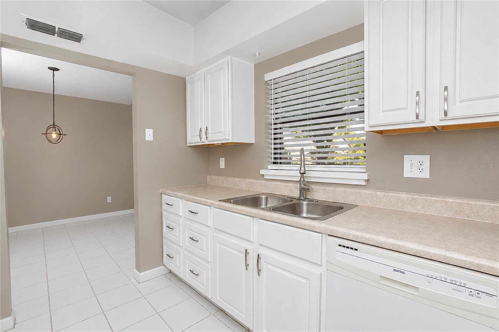 Single Family Residence at 7621 RUTHWIND CT, ORLANDO, photo 12 of 25