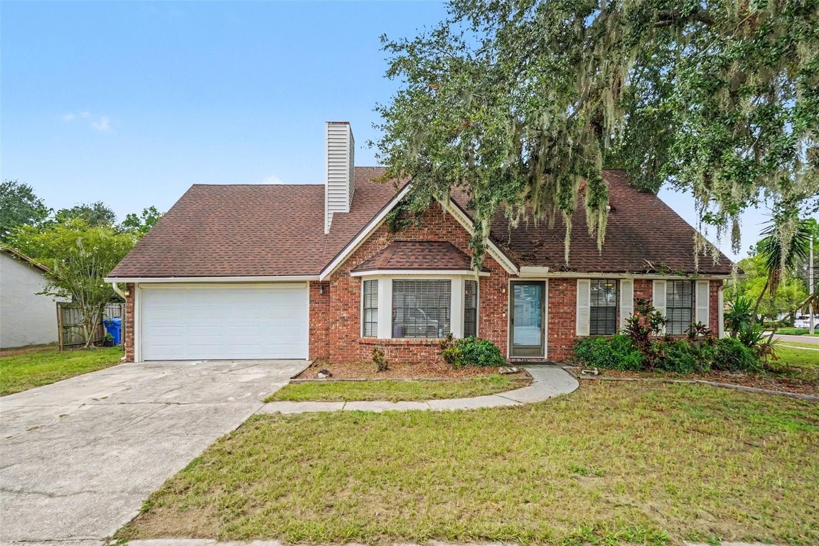 Great neighborhood - 736 SANDY CREEK DR, BRANDON