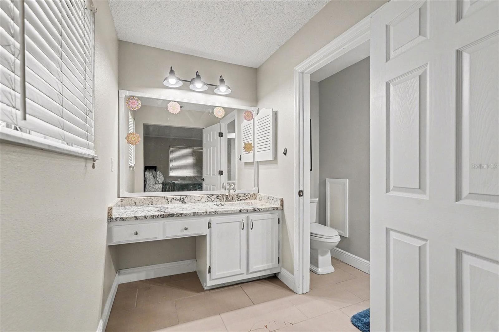 Primary ensuite bathroom 2nd floor. - 736 SANDY CREEK DR, BRANDON