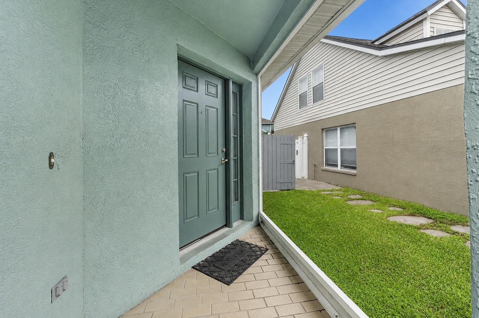 Single Family Residence at 8620 PERSEA CT, NEW PORT RICHEY, photo 3 of 36