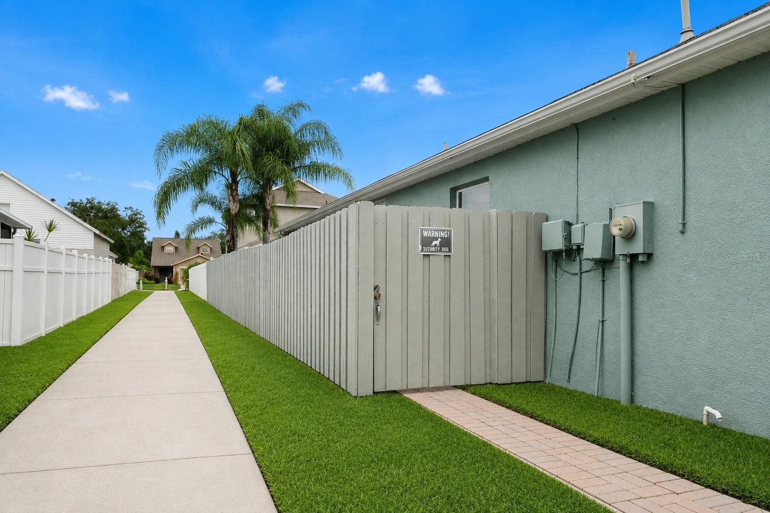 Single Family Residence at 8620 PERSEA CT, NEW PORT RICHEY, photo 4 of 36