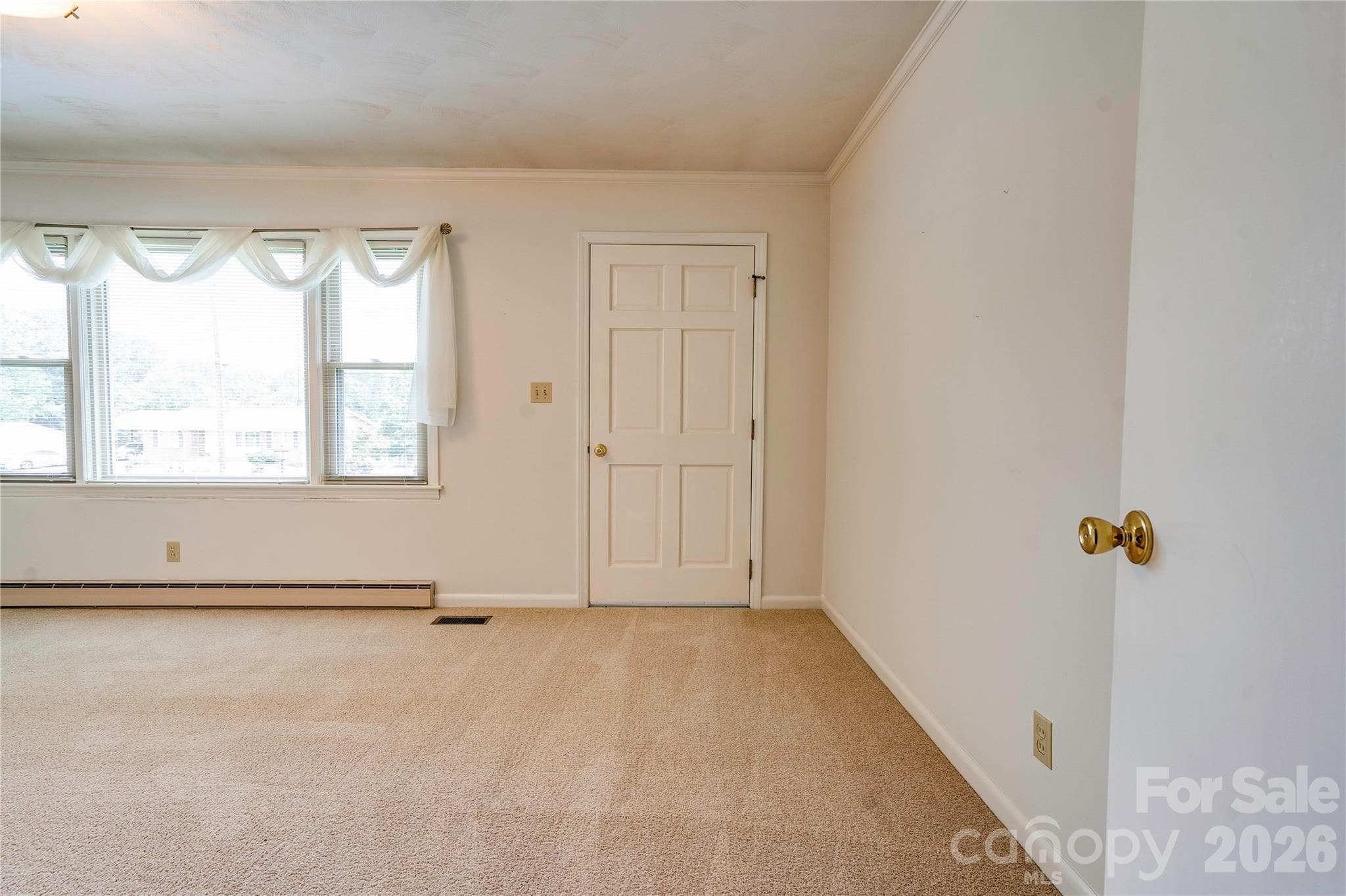 Living Room - 1606 Spangler Drive, Shelby