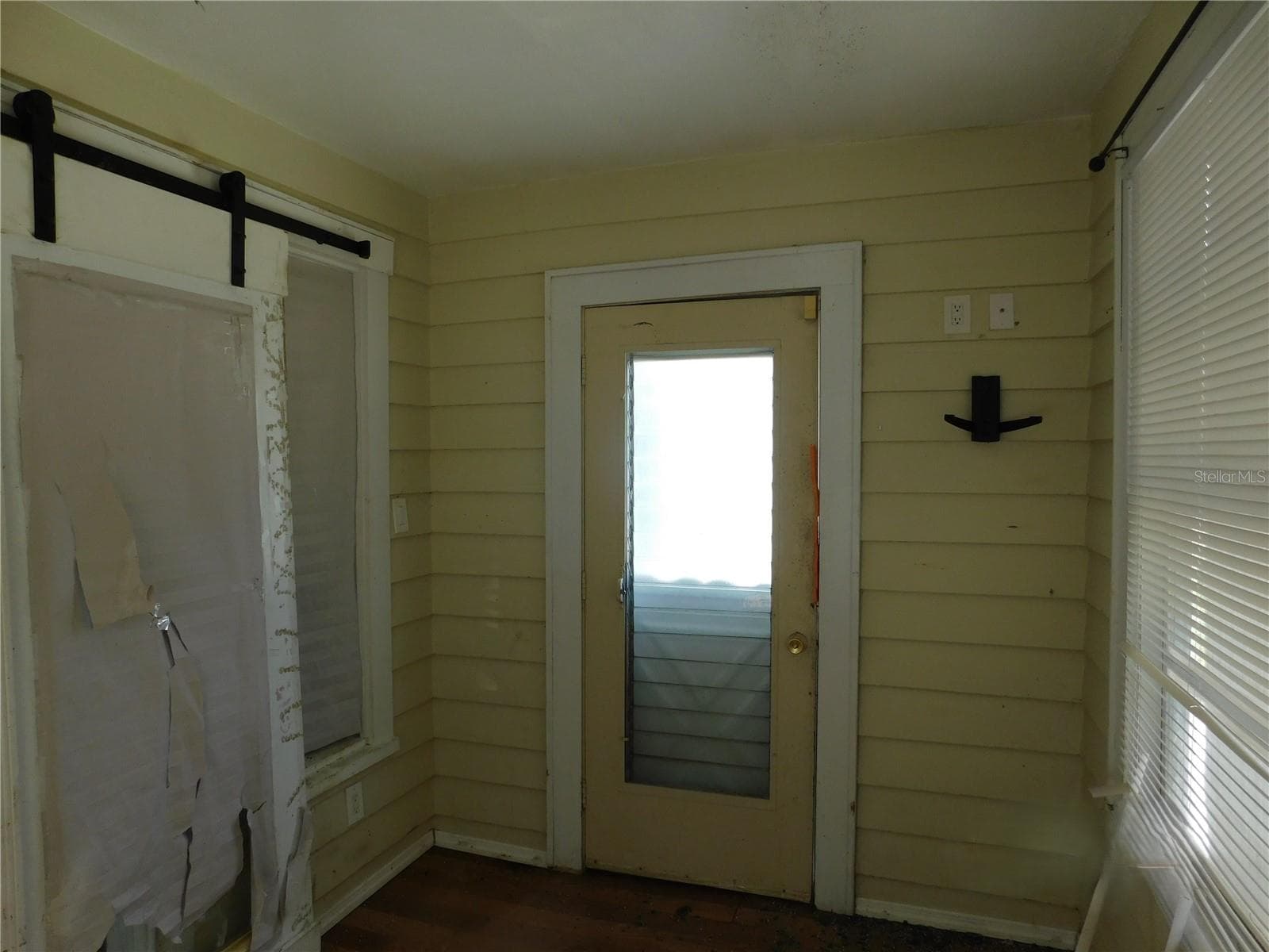 Single Family Residence at 6400 12TH ST, ZEPHYRHILLS, photo 6 of 35
