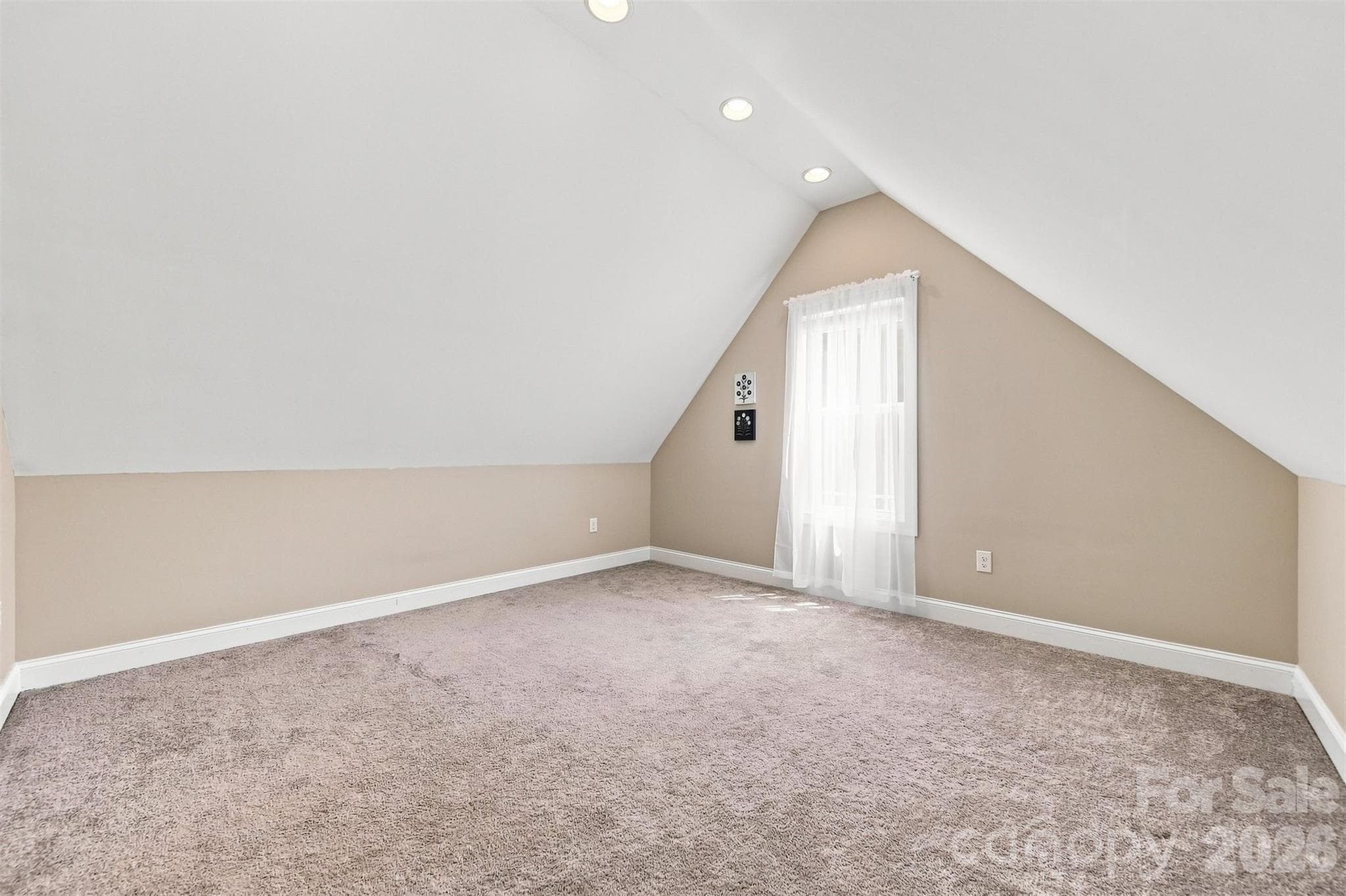 Single Family Residence at 5810 Dwayne Starnes Drive, Hickory, photo 27 of 42