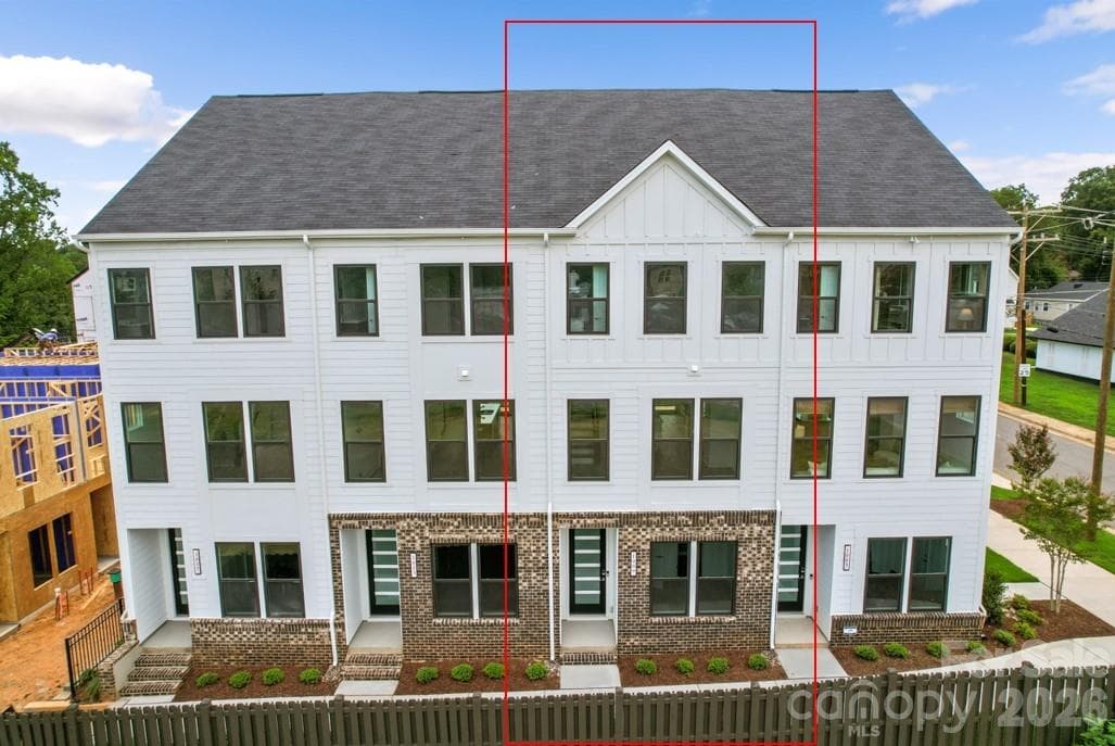 1009 Revival Row