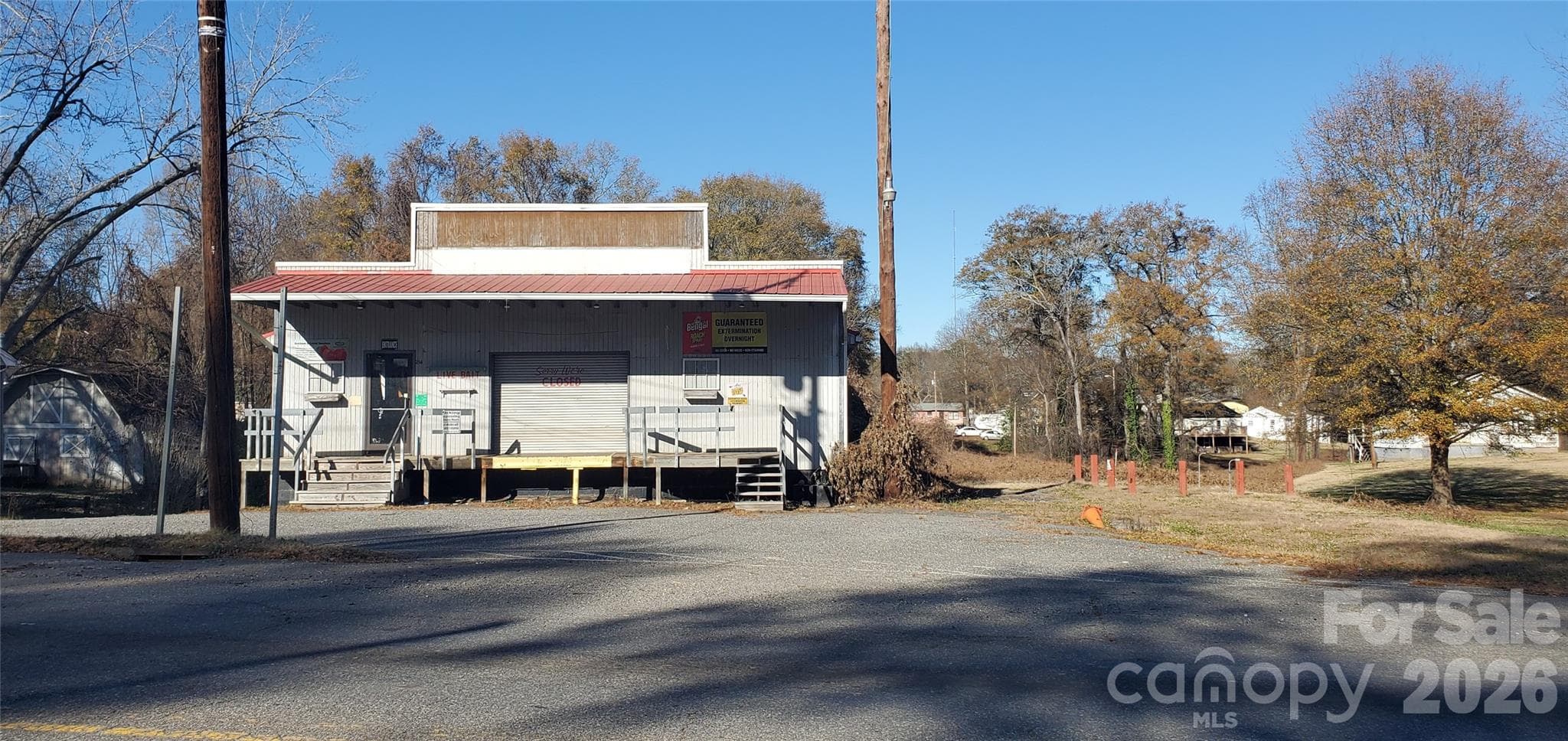 Business at 214 E Trade Street, Dallas, photo 3 of 12