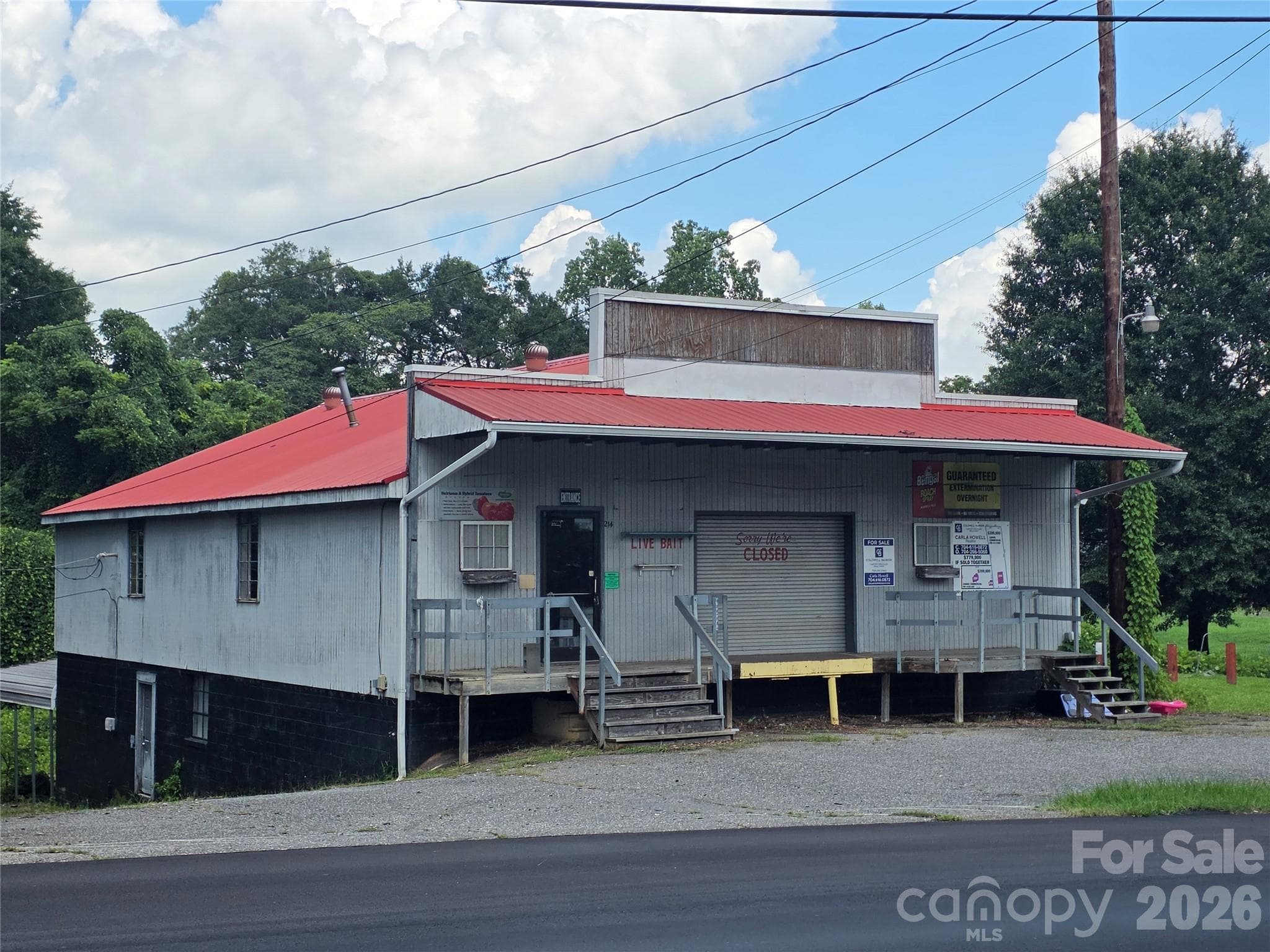 Business at 214 E Trade Street, Dallas, photo 8 of 12