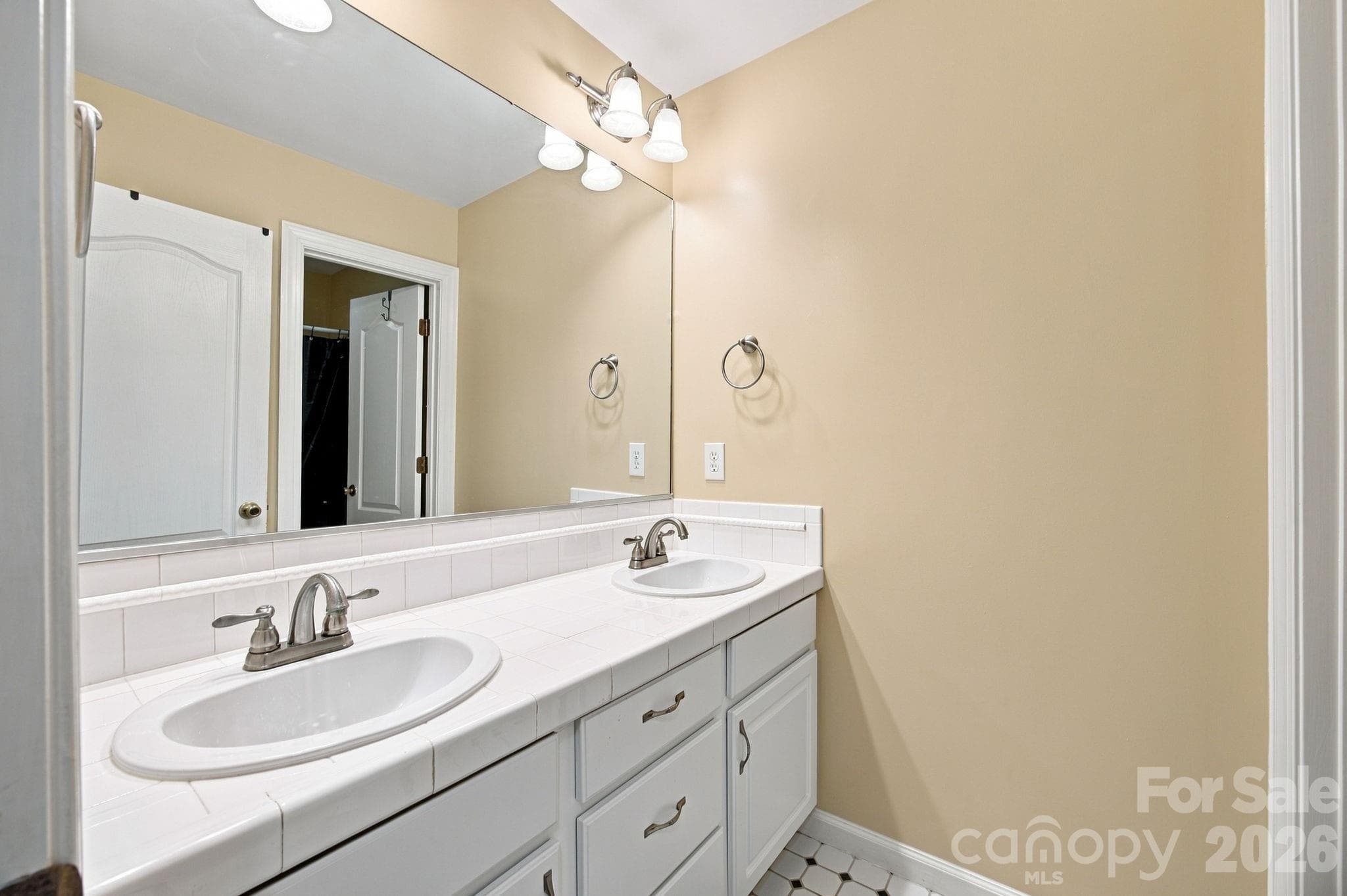 Single Family Residence at 421 De Lara Circle, Salisbury, photo 29 of 47