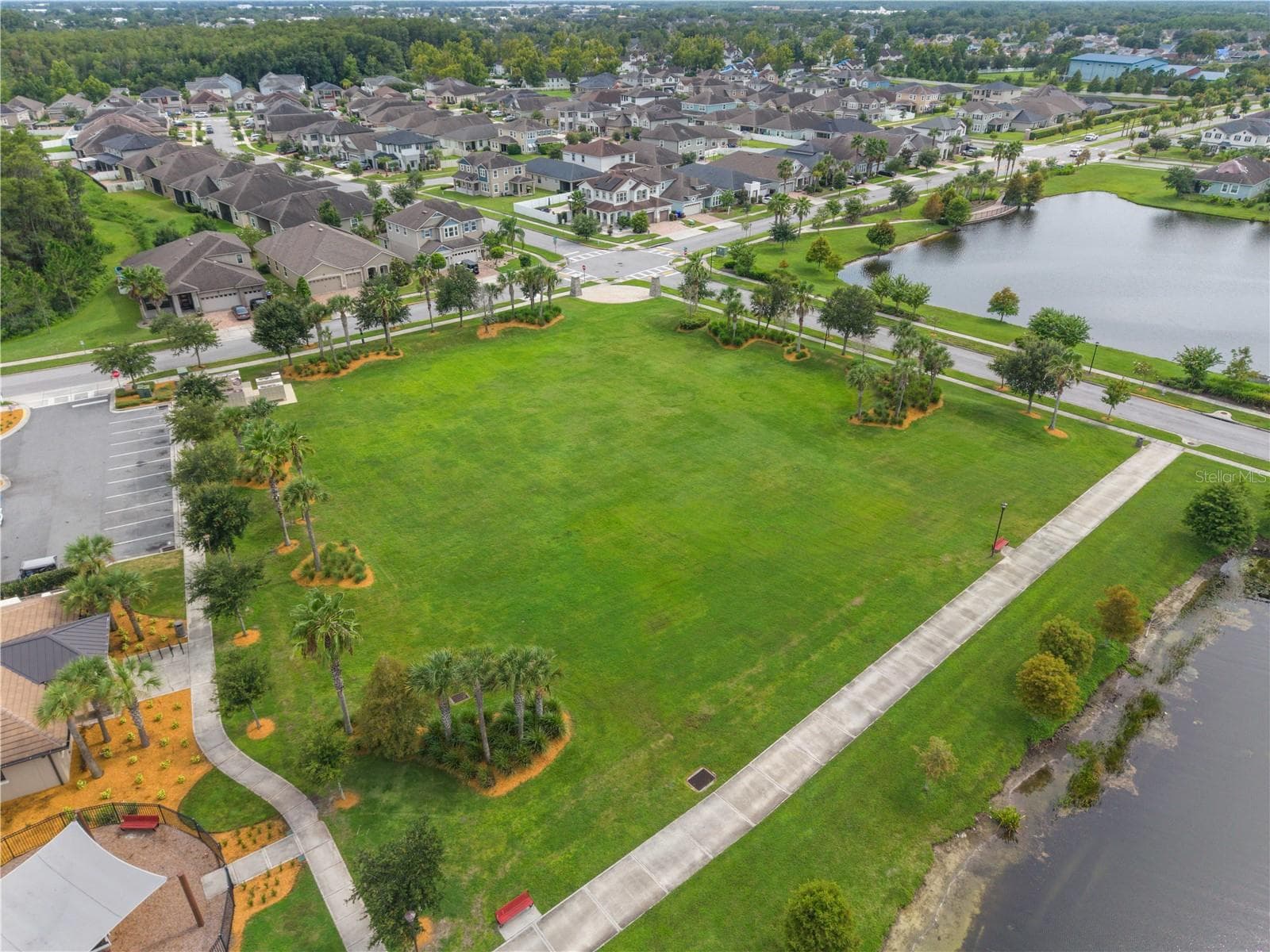 Park area - 2569 FOLIO WAY, KISSIMMEE