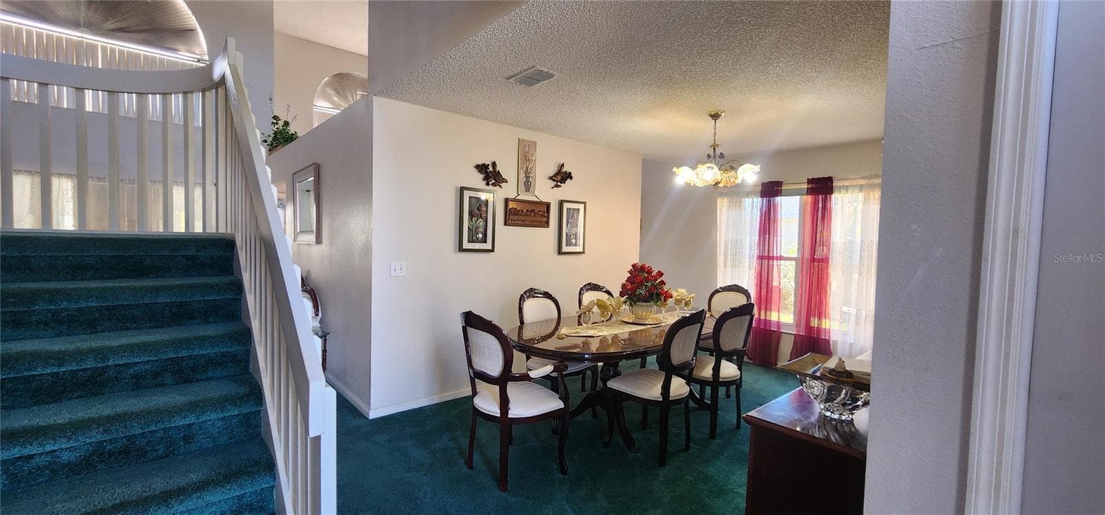Single Family Residence at 672 STERLING DR, KISSIMMEE, photo 2 of 4