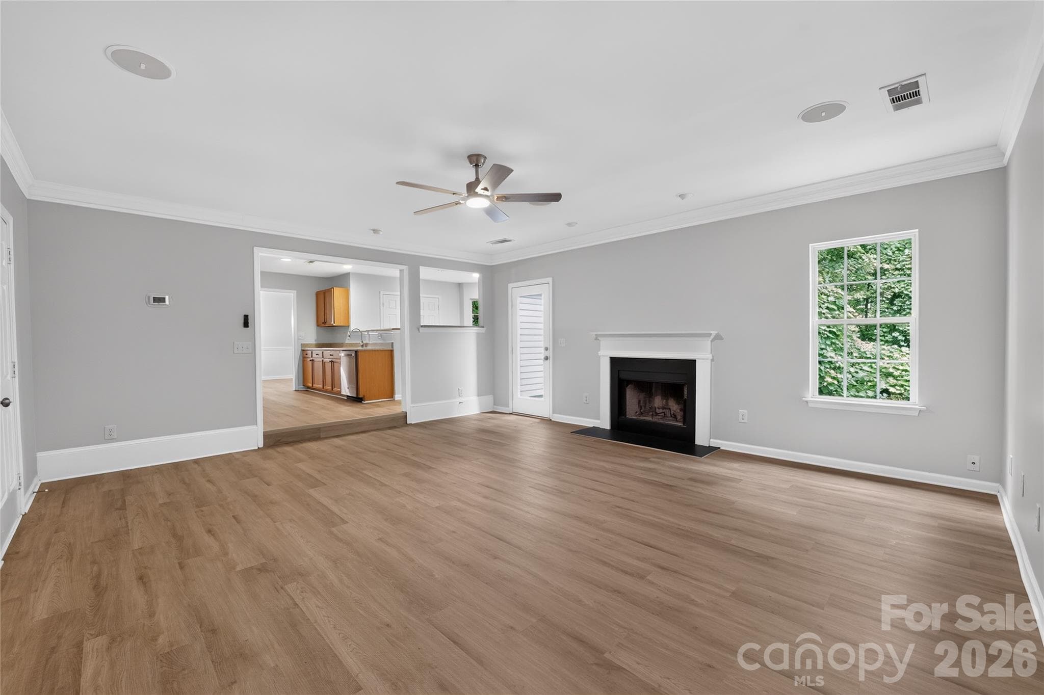 Single Family Residence at 9013 Broad Ridge Court, Charlotte, photo 2 of 27